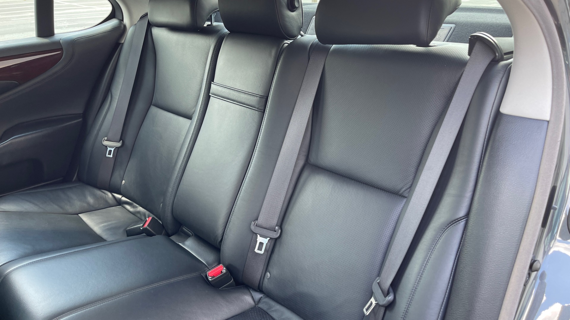 Used 2007 Lexus LS 460 SEDAN / COMFORT PKG / NAVIGATION / MARK LEVINSON / REARVIEW for sale Sold at Formula Imports in Charlotte NC 28227 55