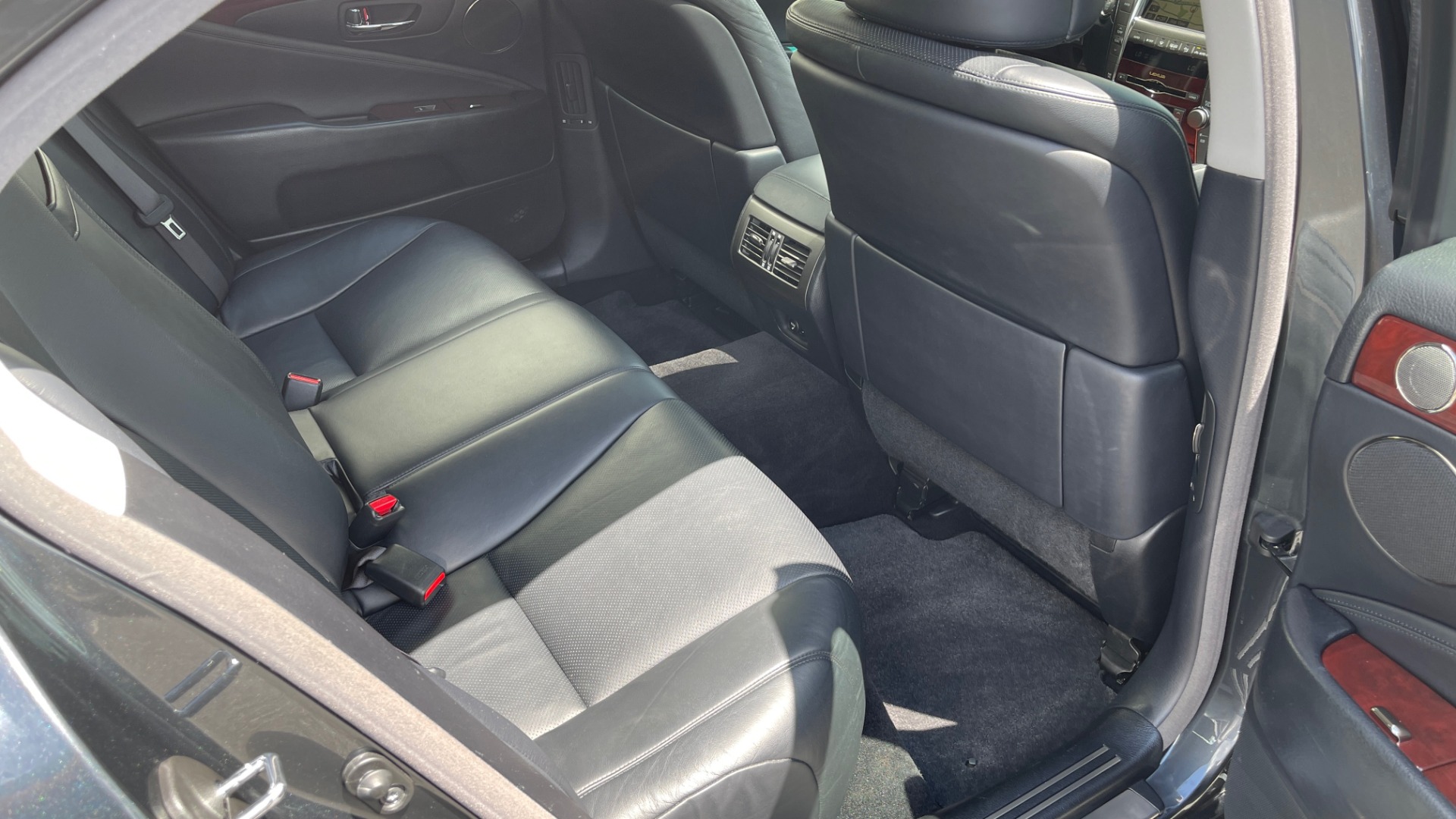 Used 2007 Lexus LS 460 SEDAN / COMFORT PKG / NAVIGATION / MARK LEVINSON / REARVIEW for sale Sold at Formula Imports in Charlotte NC 28227 62