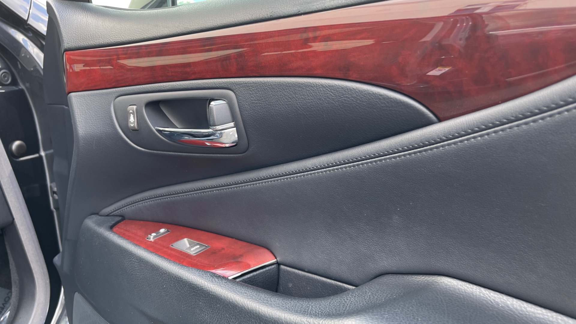 Used 2007 Lexus LS 460 SEDAN / COMFORT PKG / NAVIGATION / MARK LEVINSON / REARVIEW for sale Sold at Formula Imports in Charlotte NC 28227 64