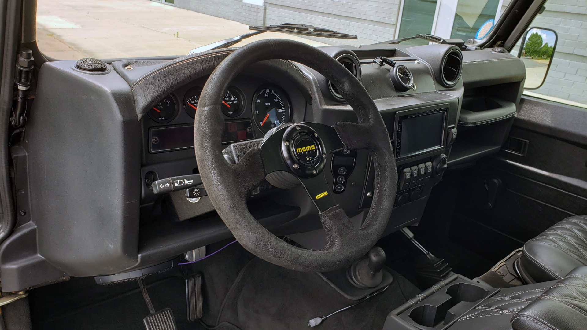 Used 1988 Land Rover DEFENDER 110 CUSTOM 4X4 / LS V8 / PUSH BUTTON AUTO / LEATHER / ROOF RACK for sale Sold at Formula Imports in Charlotte NC 28227 15