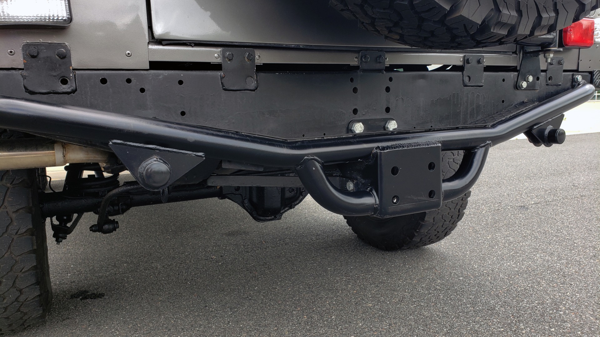 Used 1988 Land Rover DEFENDER 110 CUSTOM 4X4 / LS V8 / PUSH BUTTON AUTO / LEATHER / ROOF RACK for sale Sold at Formula Imports in Charlotte NC 28227 50
