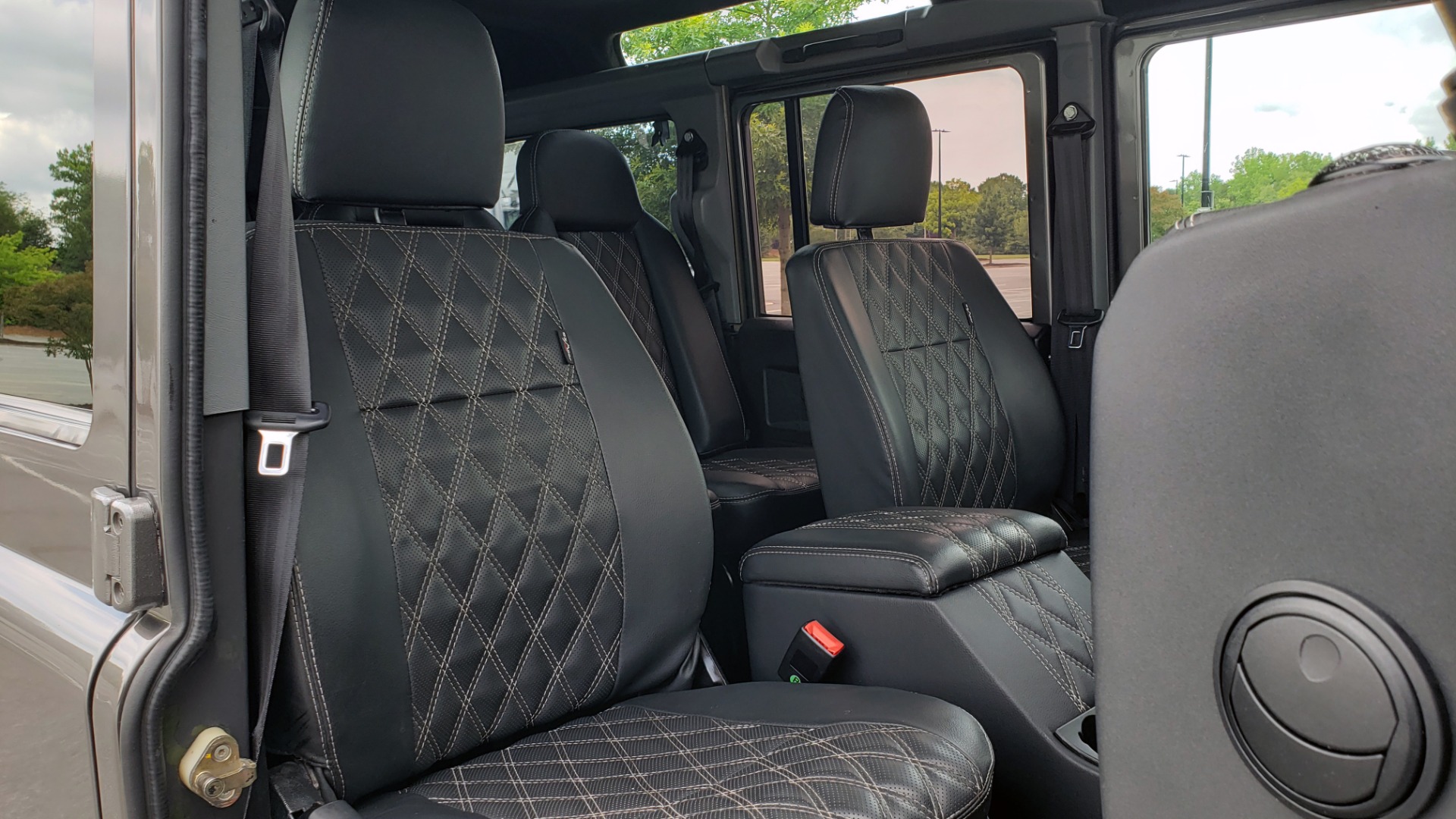 Used 1988 Land Rover DEFENDER 110 CUSTOM 4X4 / LS V8 / PUSH BUTTON AUTO / LEATHER / ROOF RACK for sale Sold at Formula Imports in Charlotte NC 28227 66