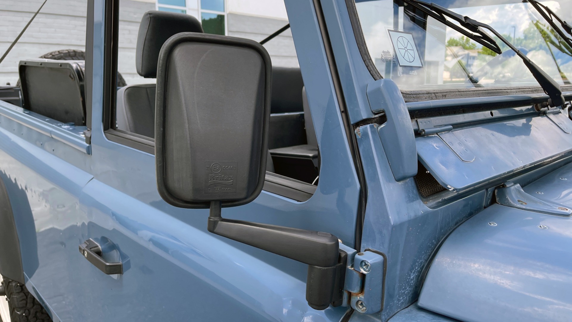 Used 1992 Land Rover DEFENDER 110 SOFT-TOP 4X4 / TURBO DIESEL / MANUAL / NEW SEATS, TOP AND TIRES for sale Sold at Formula Imports in Charlotte NC 28227 23