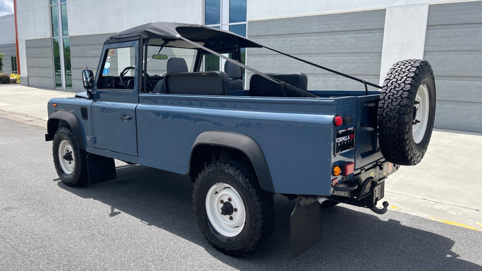 Used 1992 Land Rover DEFENDER SOFT-TOP 4X4 / TURBO DIESEL / / NEW SEATS, TOP AND TIRES For ($65,999) | Formula Imports Stock #FC11193