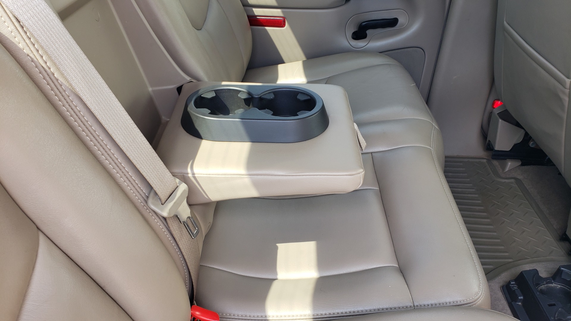 Used 2005 GMC SIERRA 2500HD SLT 4X4 / 6.6L DURAMAX / 5-SPD ALLISON / HEATED SEATS / LEATHER for sale Sold at Formula Imports in Charlotte NC 28227 75