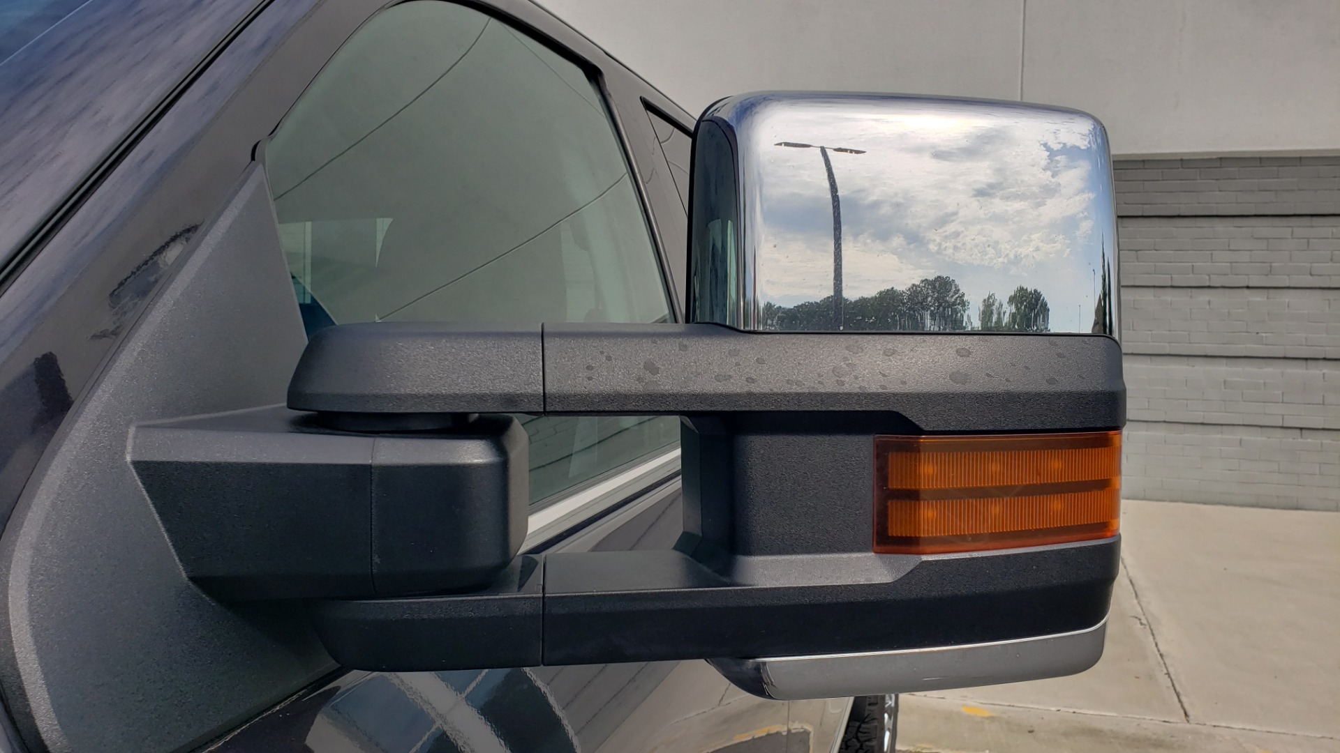 Used 2015 GMC SIERRA 2500HD DENALI / WIFI / NAV / DURAMAX PLUS / DRVR ALERT / SUNROOF / REARVIEW for sale Sold at Formula Imports in Charlotte NC 28227 21