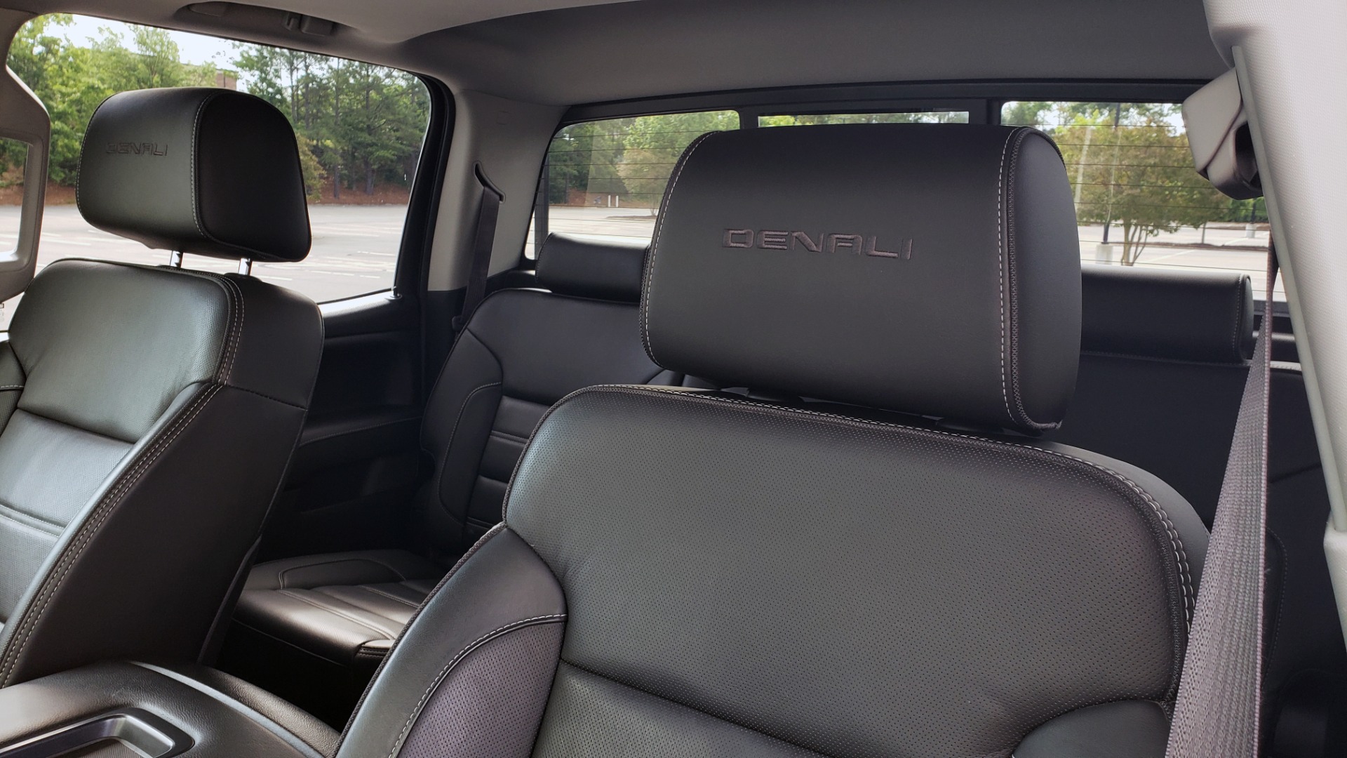 Used 2015 GMC SIERRA 2500HD DENALI / WIFI / NAV / DURAMAX PLUS / DRVR ALERT / SUNROOF / REARVIEW for sale Sold at Formula Imports in Charlotte NC 28227 32