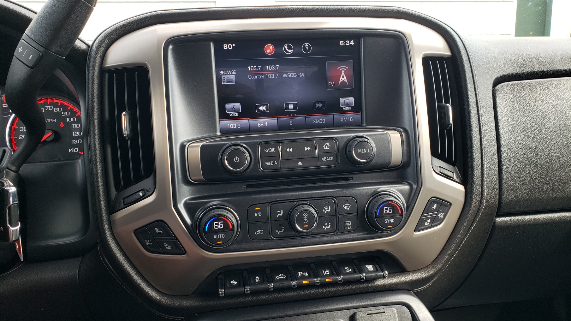 Used 2015 GMC SIERRA 2500HD DENALI / WIFI / NAV / DURAMAX PLUS / DRVR ALERT / SUNROOF / REARVIEW for sale Sold at Formula Imports in Charlotte NC 28227 38