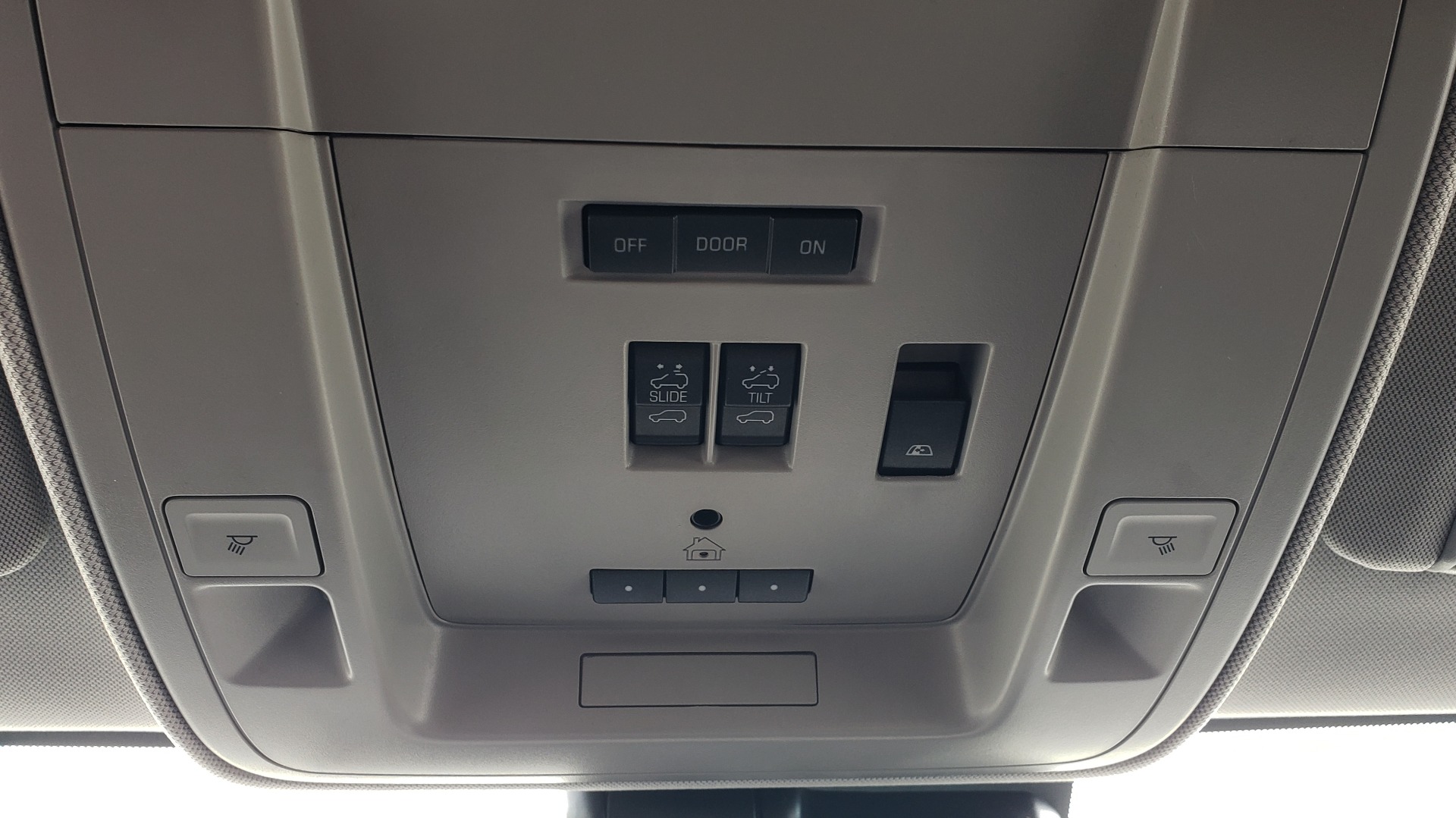 Used 2015 GMC SIERRA 2500HD DENALI / WIFI / NAV / DURAMAX PLUS / DRVR ALERT / SUNROOF / REARVIEW for sale Sold at Formula Imports in Charlotte NC 28227 49