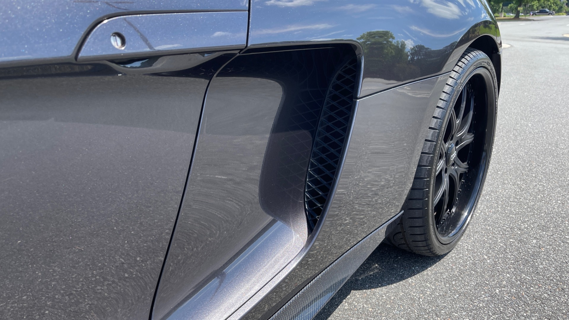 Used 2011 Audi R8 5.2L V10 SPYDER / QUATTRO / CARBON FIBER PKG / CUSTOM WHEELS for sale Sold at Formula Imports in Charlotte NC 28227 10