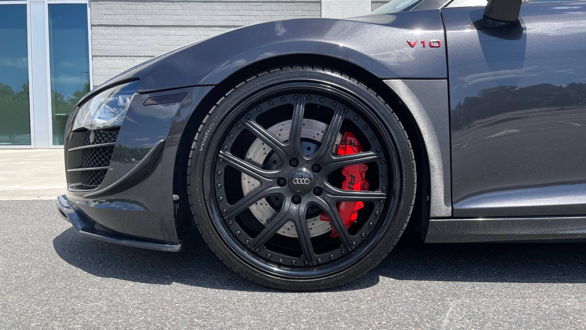 Used 2011 Audi R8 5.2L V10 SPYDER / QUATTRO / CARBON FIBER PKG / CUSTOM WHEELS for sale Sold at Formula Imports in Charlotte NC 28227 71