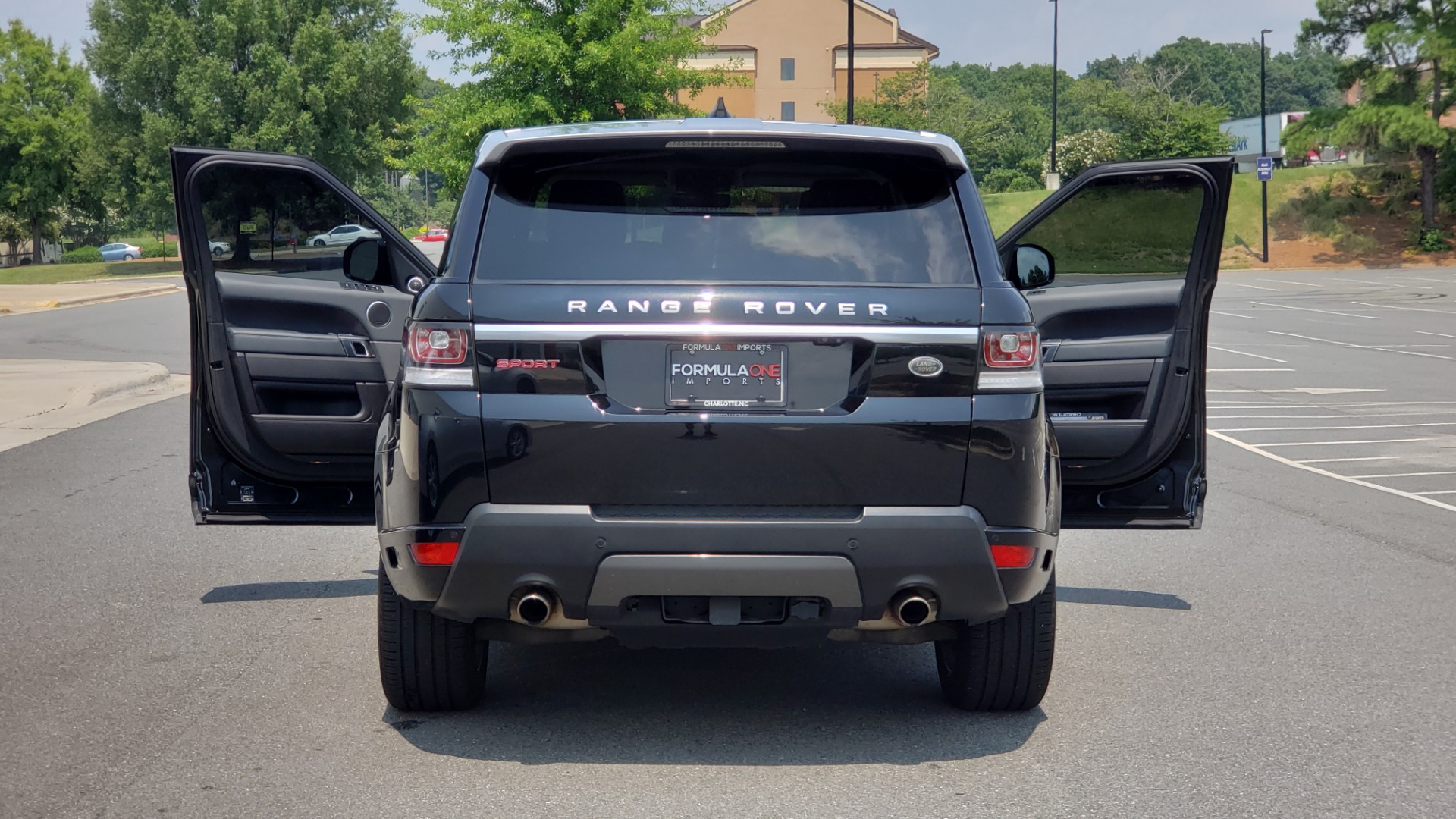 Used 2017 Land Rover Range Rover Sport HSE Dynamic for sale Sold at Formula Imports in Charlotte NC 28227 33
