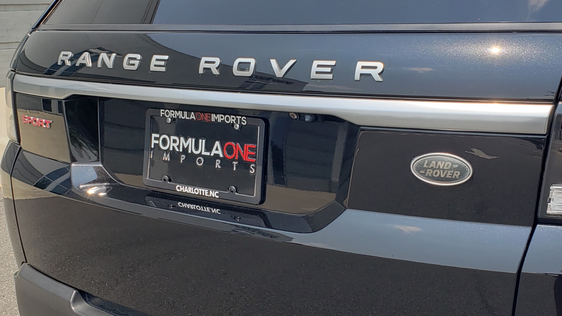 Used 2017 Land Rover Range Rover Sport HSE Dynamic for sale Sold at Formula Imports in Charlotte NC 28227 36