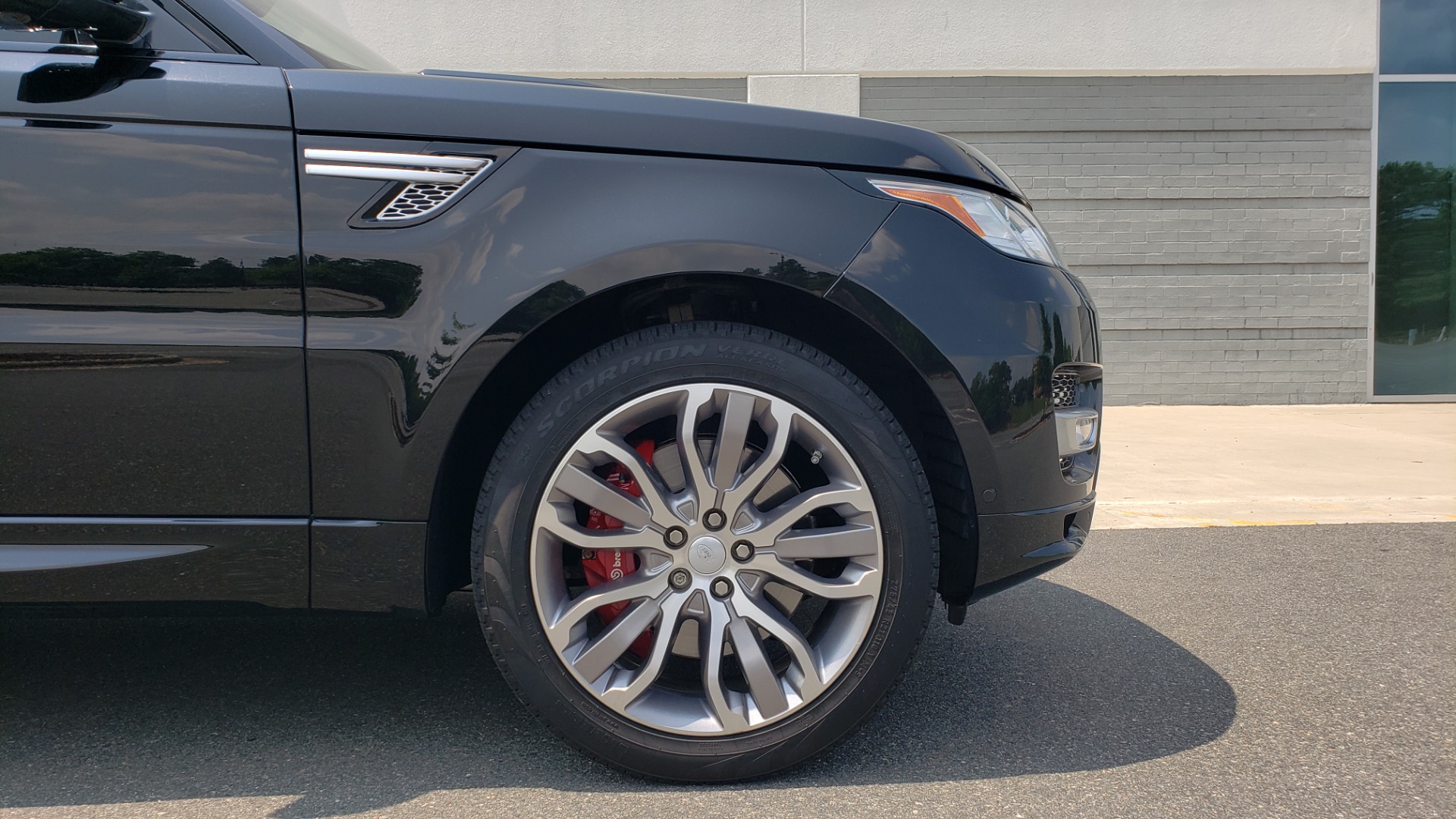 Used 2017 Land Rover Range Rover Sport HSE Dynamic for sale Sold at Formula Imports in Charlotte NC 28227 85