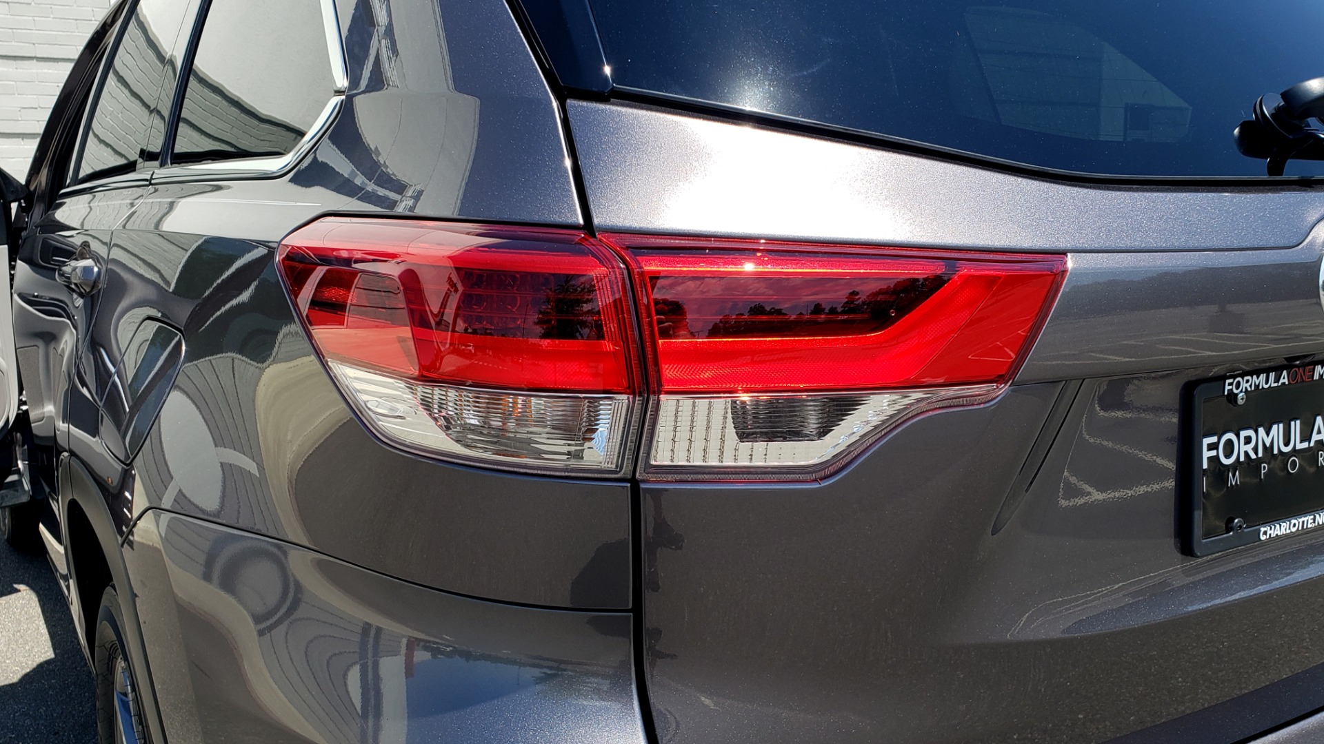 Used 2019 Toyota HIGHLANDER XLE / 3.5L V6 / AWD / LEATHER / 8-SPD AUTO / 1-OWNER for sale Sold at Formula Imports in Charlotte NC 28227 28