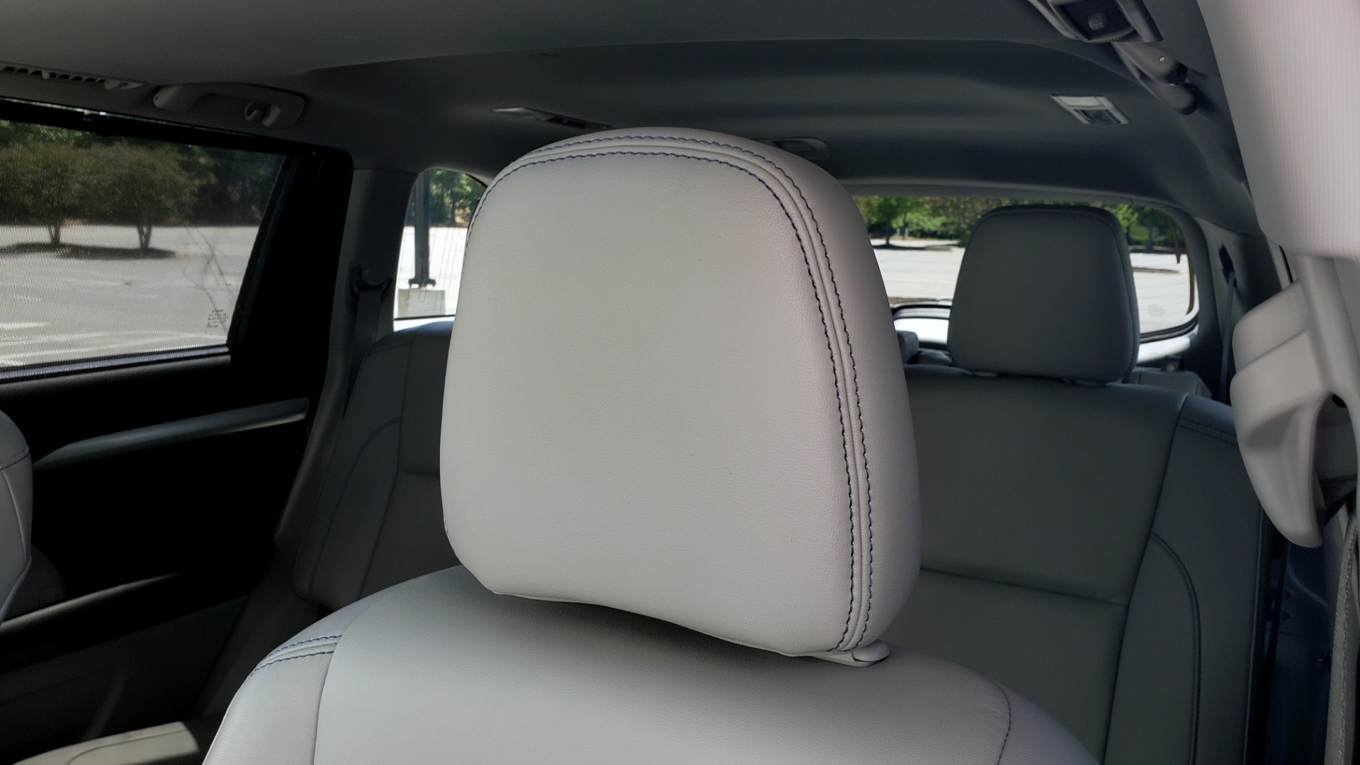 Used 2019 Toyota HIGHLANDER XLE / 3.5L V6 / AWD / LEATHER / 8-SPD AUTO / 1-OWNER for sale Sold at Formula Imports in Charlotte NC 28227 38