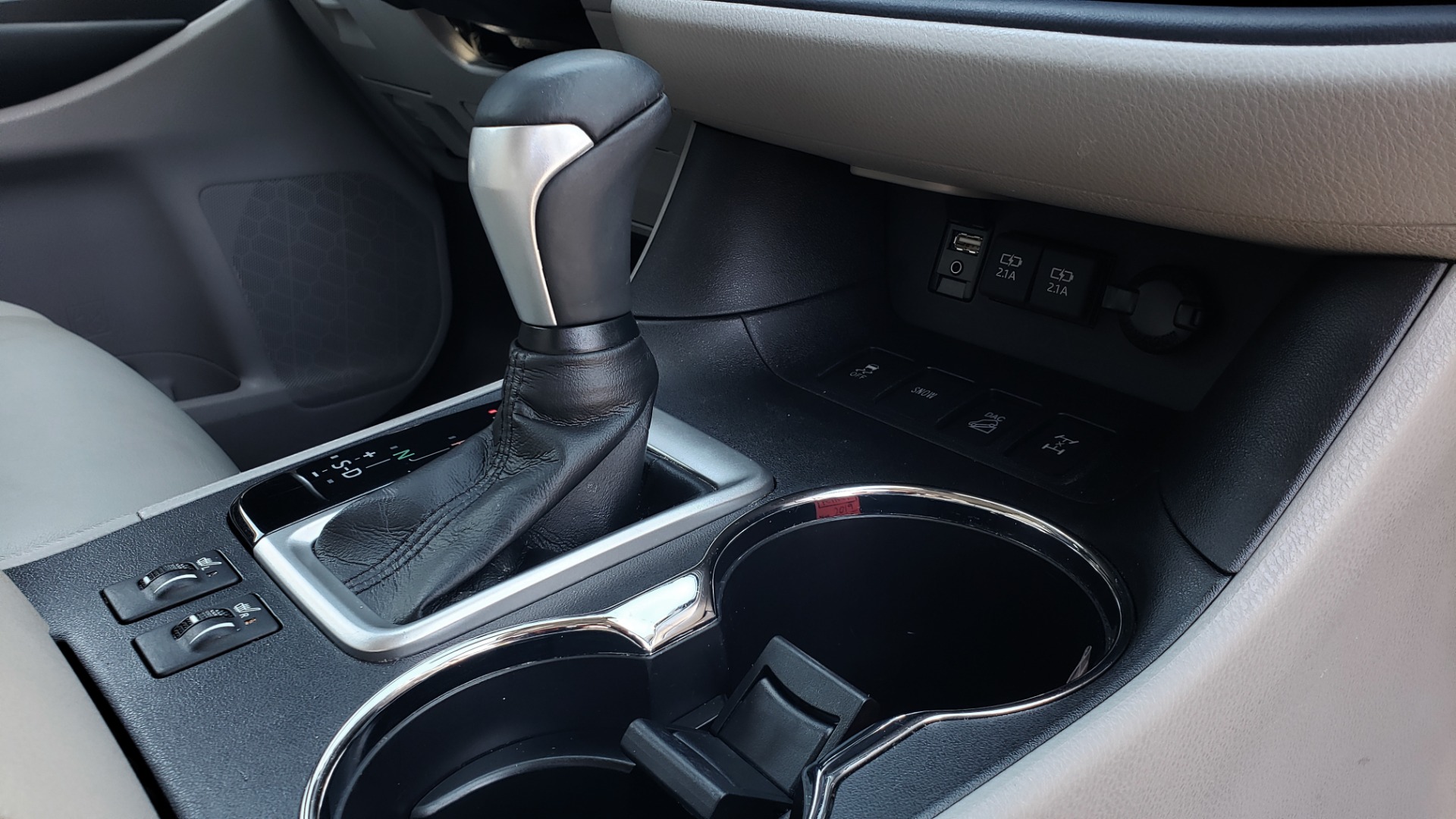 Used 2019 Toyota HIGHLANDER XLE / 3.5L V6 / AWD / LEATHER / 8-SPD AUTO / 1-OWNER for sale Sold at Formula Imports in Charlotte NC 28227 70