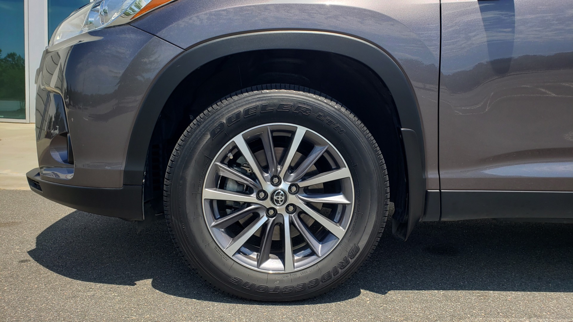 Used 2019 Toyota HIGHLANDER XLE / 3.5L V6 / AWD / LEATHER / 8-SPD AUTO / 1-OWNER for sale Sold at Formula Imports in Charlotte NC 28227 80