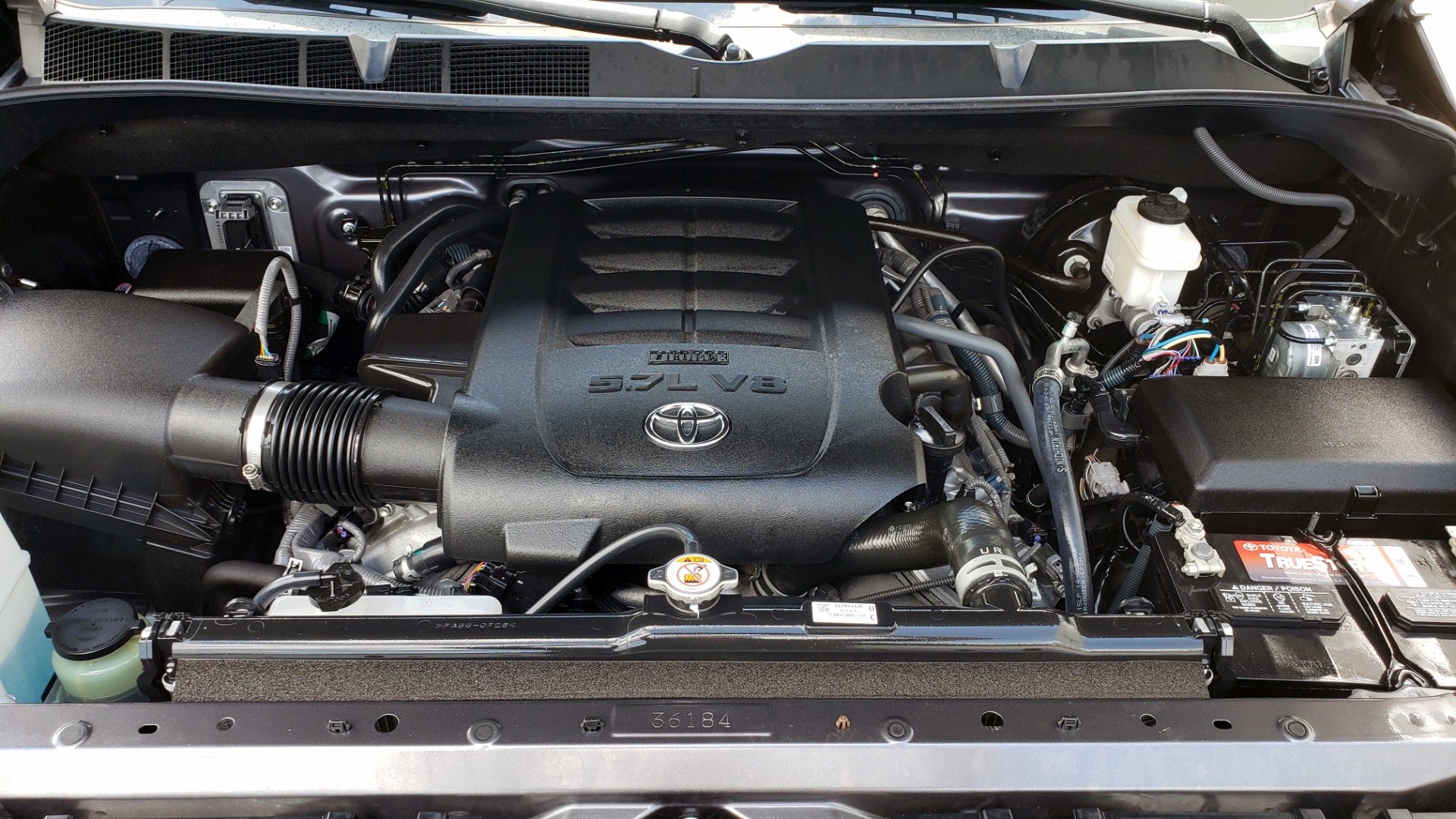 Used 2019 Toyota TUNDRA 4WD LIMITED / 5.7L V8 / 6-SPD AUTO / NAV / SUNROOF / REARVIEW for sale Sold at Formula Imports in Charlotte NC 28227 19