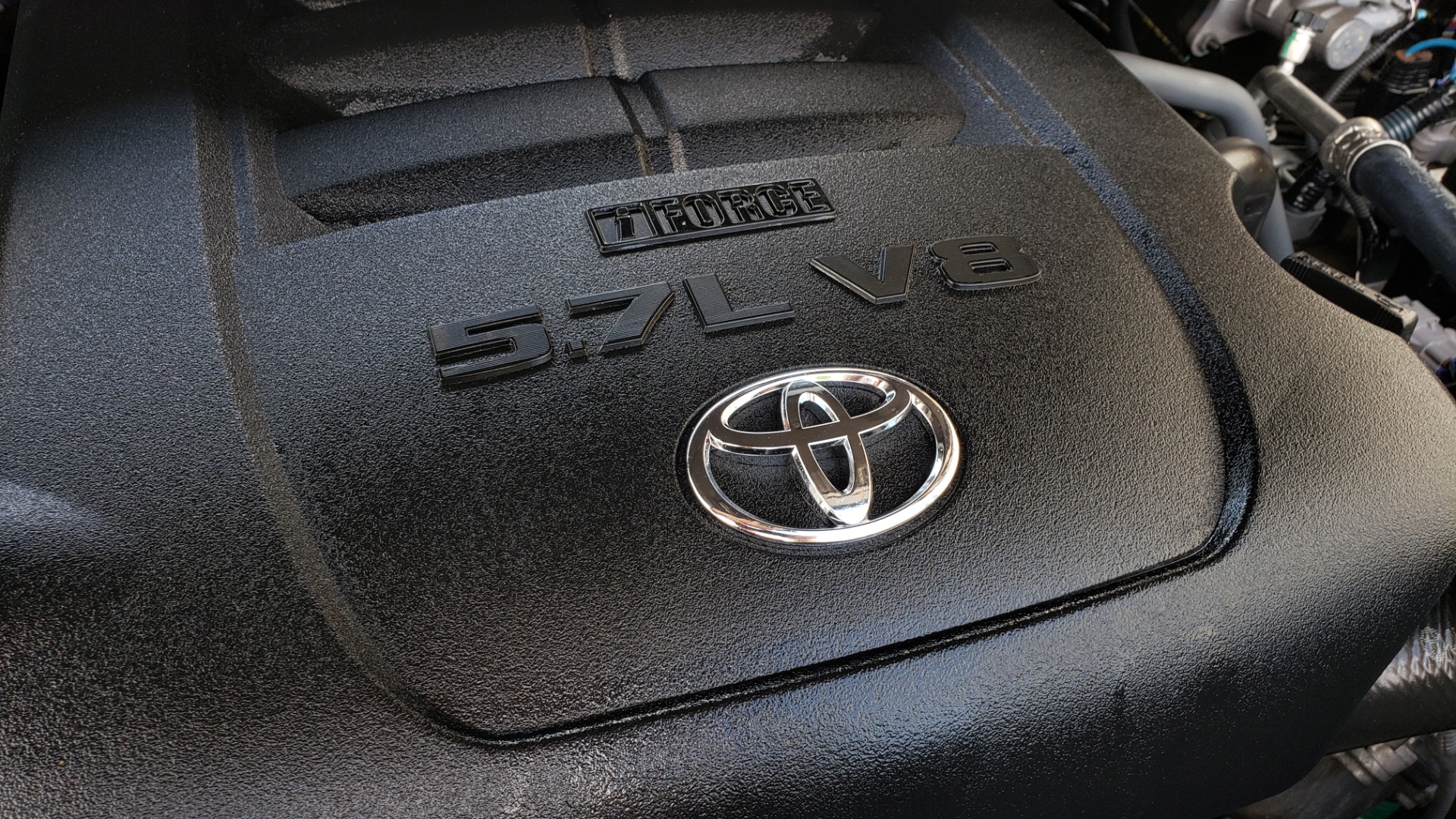 Used 2019 Toyota TUNDRA 4WD LIMITED / 5.7L V8 / 6-SPD AUTO / NAV / SUNROOF / REARVIEW for sale Sold at Formula Imports in Charlotte NC 28227 23