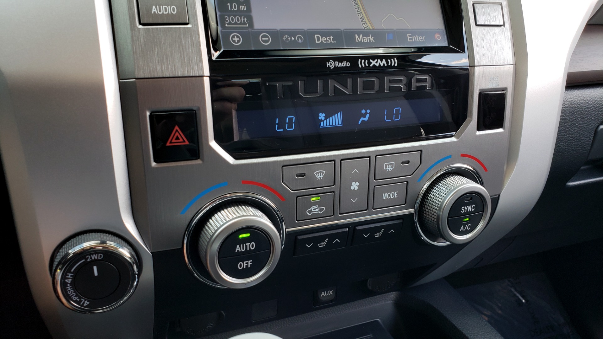 Used 2019 Toyota TUNDRA 4WD LIMITED / 5.7L V8 / 6-SPD AUTO / NAV / SUNROOF / REARVIEW for sale Sold at Formula Imports in Charlotte NC 28227 54
