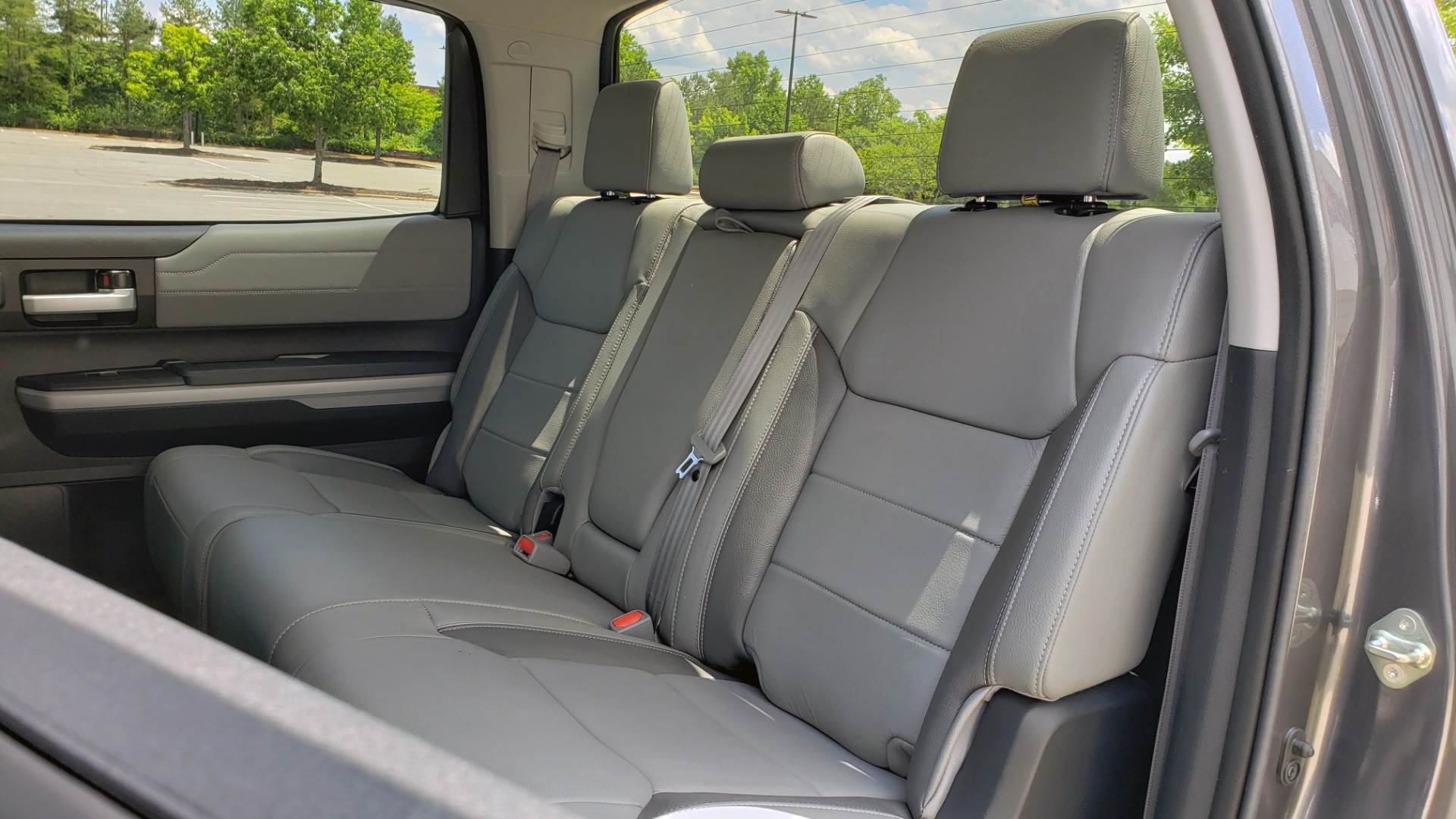 Used 2019 Toyota TUNDRA 4WD LIMITED / 5.7L V8 / 6-SPD AUTO / NAV / SUNROOF / REARVIEW for sale Sold at Formula Imports in Charlotte NC 28227 72