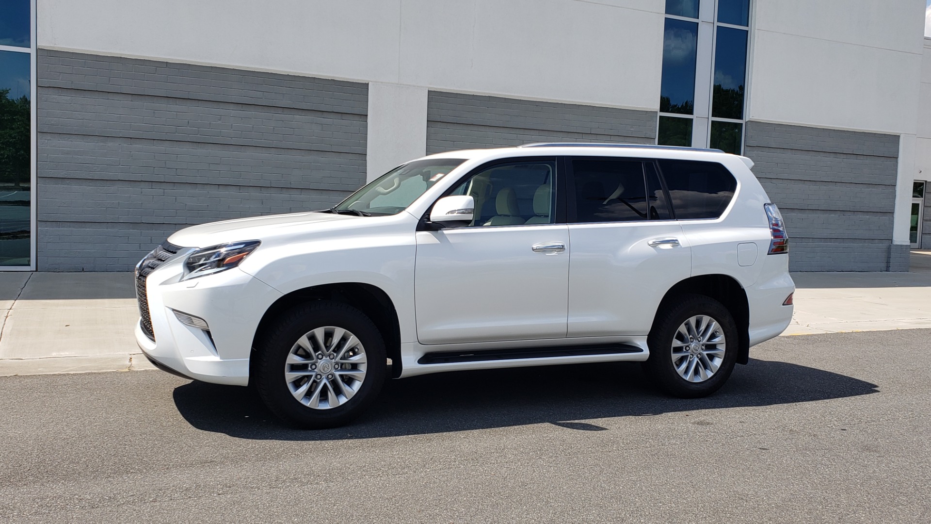 Used 2021 Lexus GX 460 PREMIUM / AWD / NAV / SUNROOF / 3-ROW / REARVIEW for sale Sold at Formula Imports in Charlotte NC 28227 2