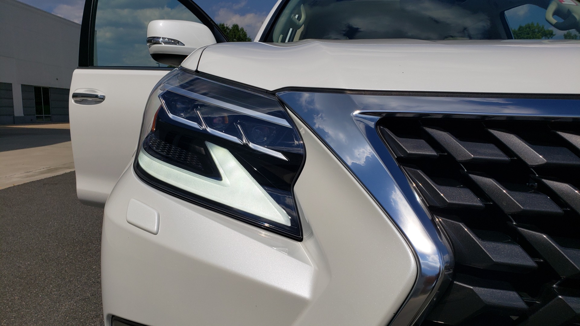 Used 2021 Lexus GX 460 PREMIUM / AWD / NAV / SUNROOF / 3-ROW / REARVIEW for sale Sold at Formula Imports in Charlotte NC 28227 27