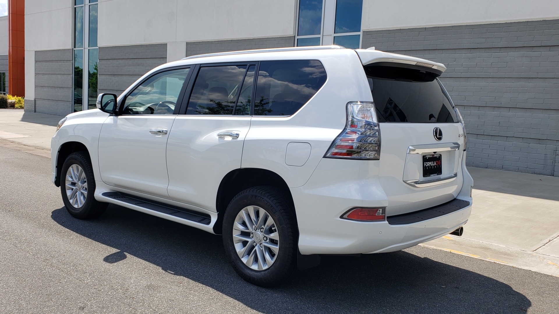 Used 2021 Lexus GX 460 PREMIUM / AWD / NAV / SUNROOF / 3-ROW / REARVIEW for sale Sold at Formula Imports in Charlotte NC 28227 4