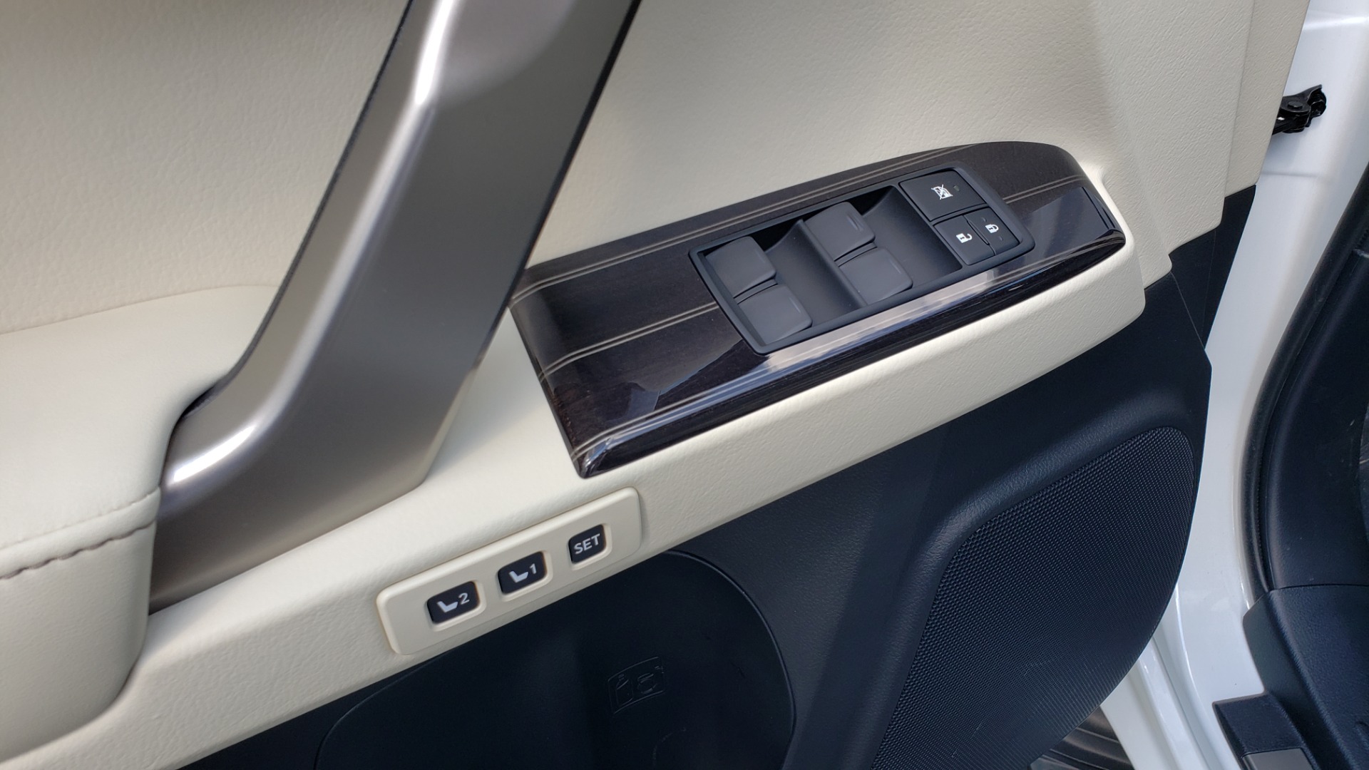 Used 2021 Lexus GX 460 PREMIUM / AWD / NAV / SUNROOF / 3-ROW / REARVIEW for sale Sold at Formula Imports in Charlotte NC 28227 40