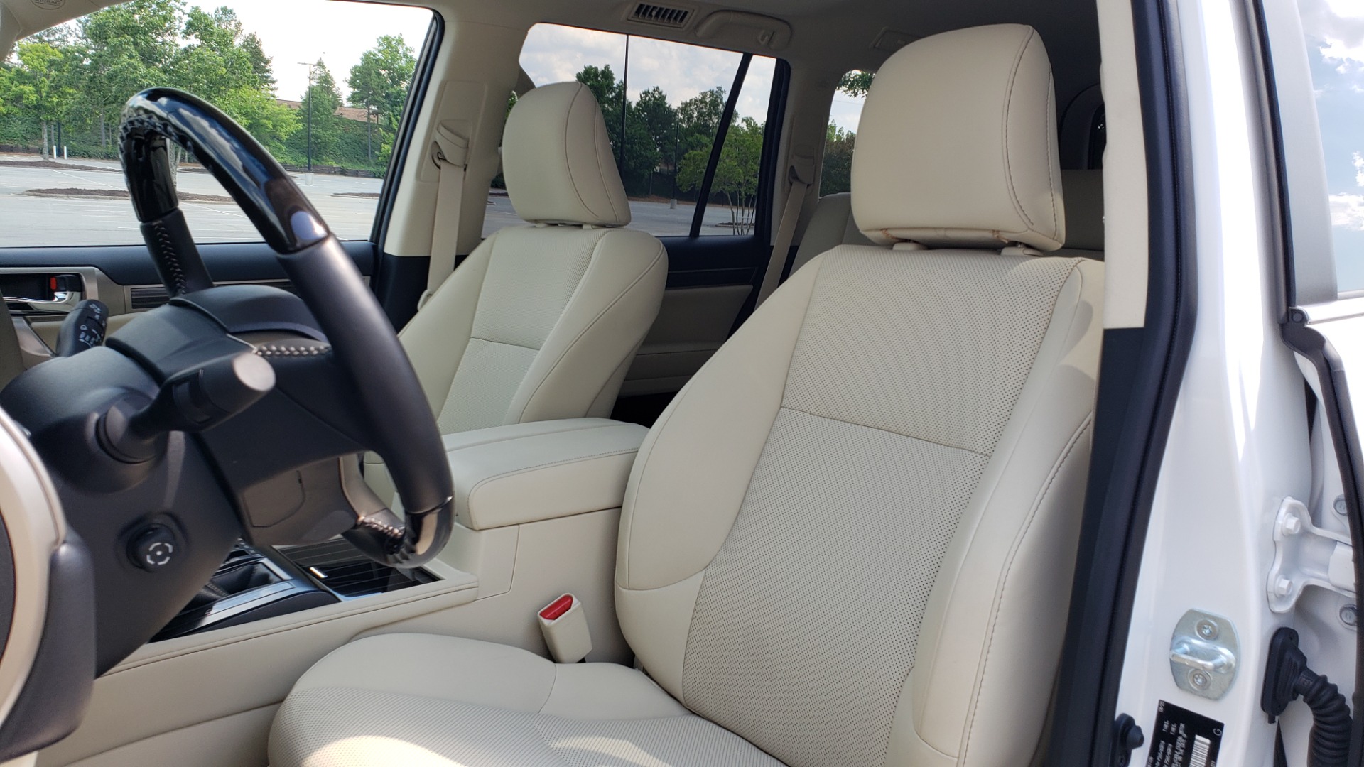 Used 2021 Lexus GX 460 PREMIUM / AWD / NAV / SUNROOF / 3-ROW / REARVIEW for sale Sold at Formula Imports in Charlotte NC 28227 43