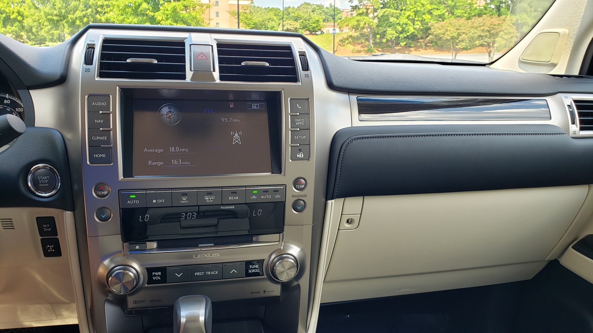 Used 2021 Lexus GX 460 PREMIUM / AWD / NAV / SUNROOF / 3-ROW / REARVIEW for sale Sold at Formula Imports in Charlotte NC 28227 52