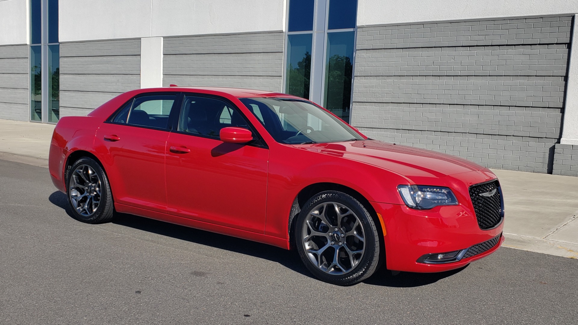 Used 2015 Chrysler 300 S / 3.6L V6 / 8-SPD AUTO / NAV / BEATS AUDIO / HTS STS / REARVIE for sale Sold at Formula Imports in Charlotte NC 28227 12