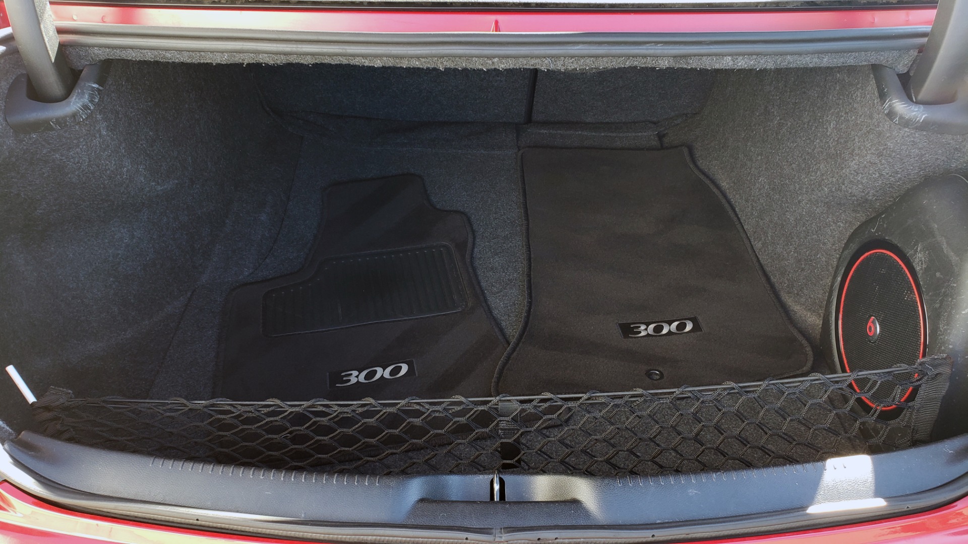 Used 2015 Chrysler 300 S / 3.6L V6 / 8-SPD AUTO / NAV / BEATS AUDIO / HTS STS / REARVIE for sale Sold at Formula Imports in Charlotte NC 28227 18
