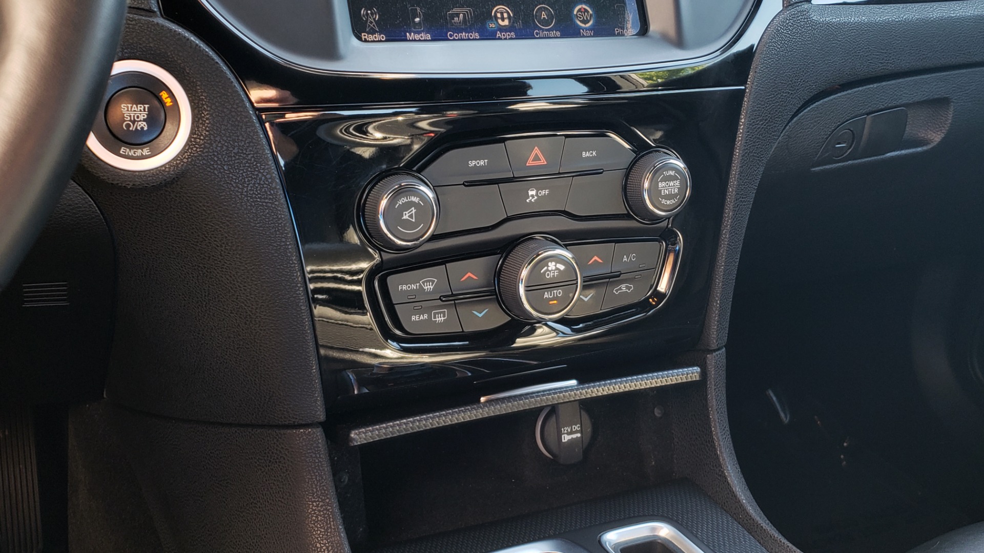 Used 2015 Chrysler 300 S / 3.6L V6 / 8-SPD AUTO / NAV / BEATS AUDIO / HTS STS / REARVIE for sale Sold at Formula Imports in Charlotte NC 28227 51