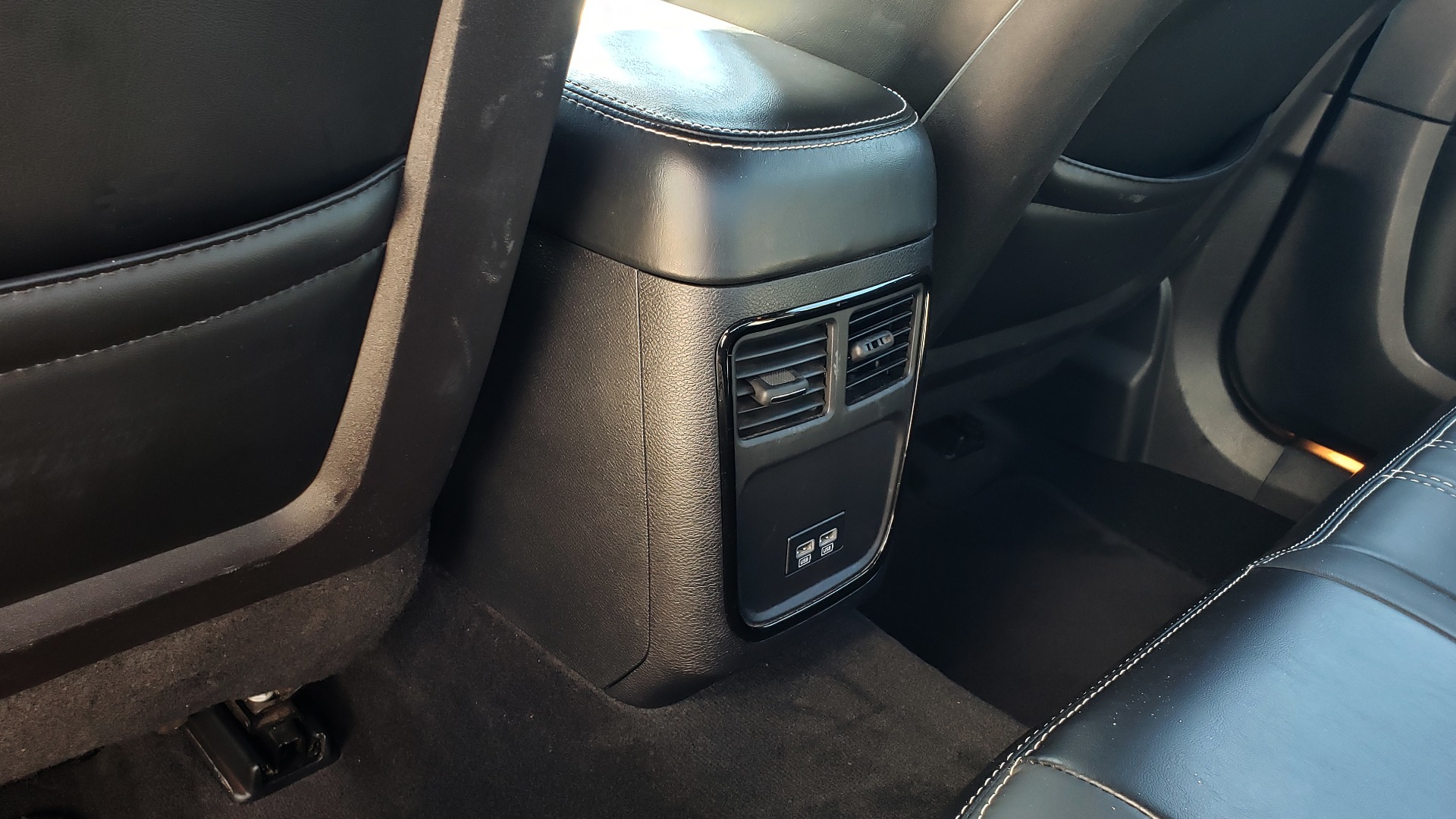 Used 2015 Chrysler 300 S / 3.6L V6 / 8-SPD AUTO / NAV / BEATS AUDIO / HTS STS / REARVIE for sale Sold at Formula Imports in Charlotte NC 28227 65