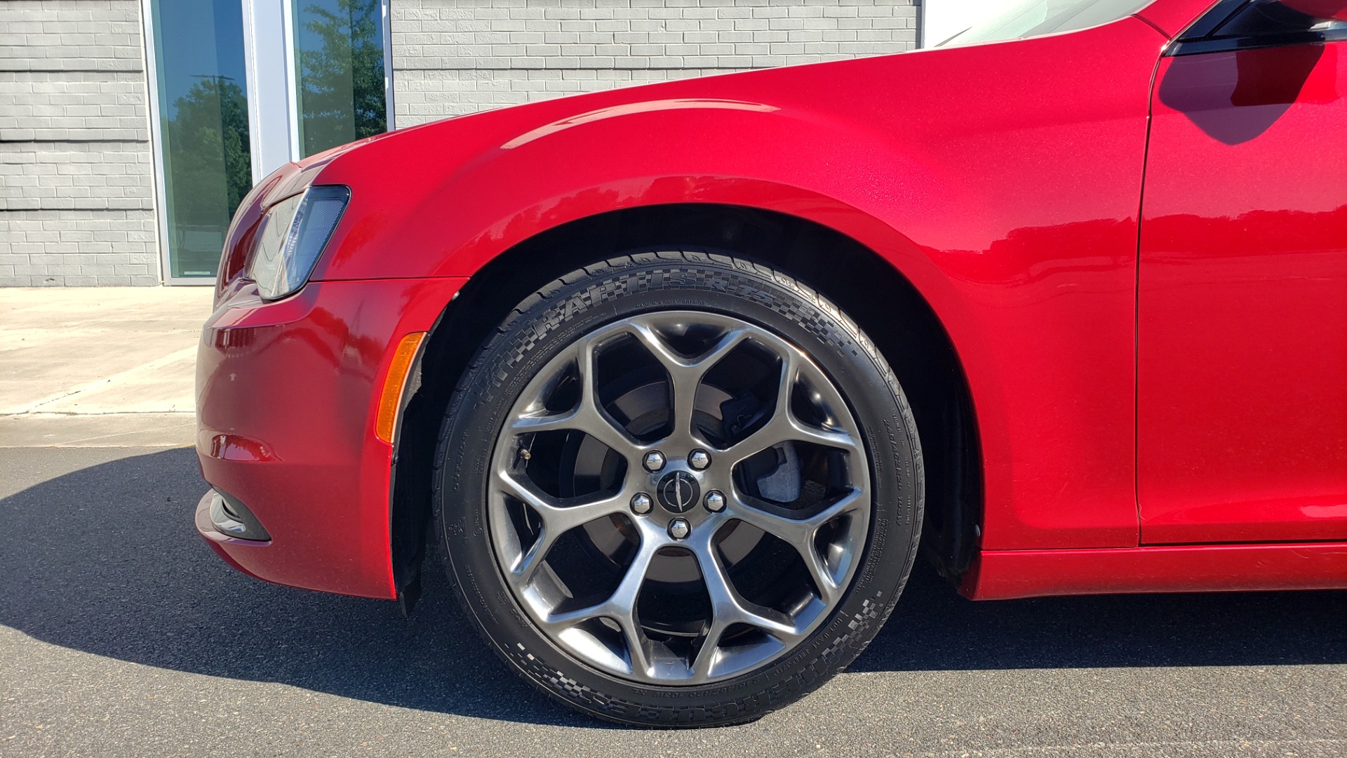 Used 2015 Chrysler 300 S / 3.6L V6 / 8-SPD AUTO / NAV / BEATS AUDIO / HTS STS / REARVIE for sale Sold at Formula Imports in Charlotte NC 28227 81