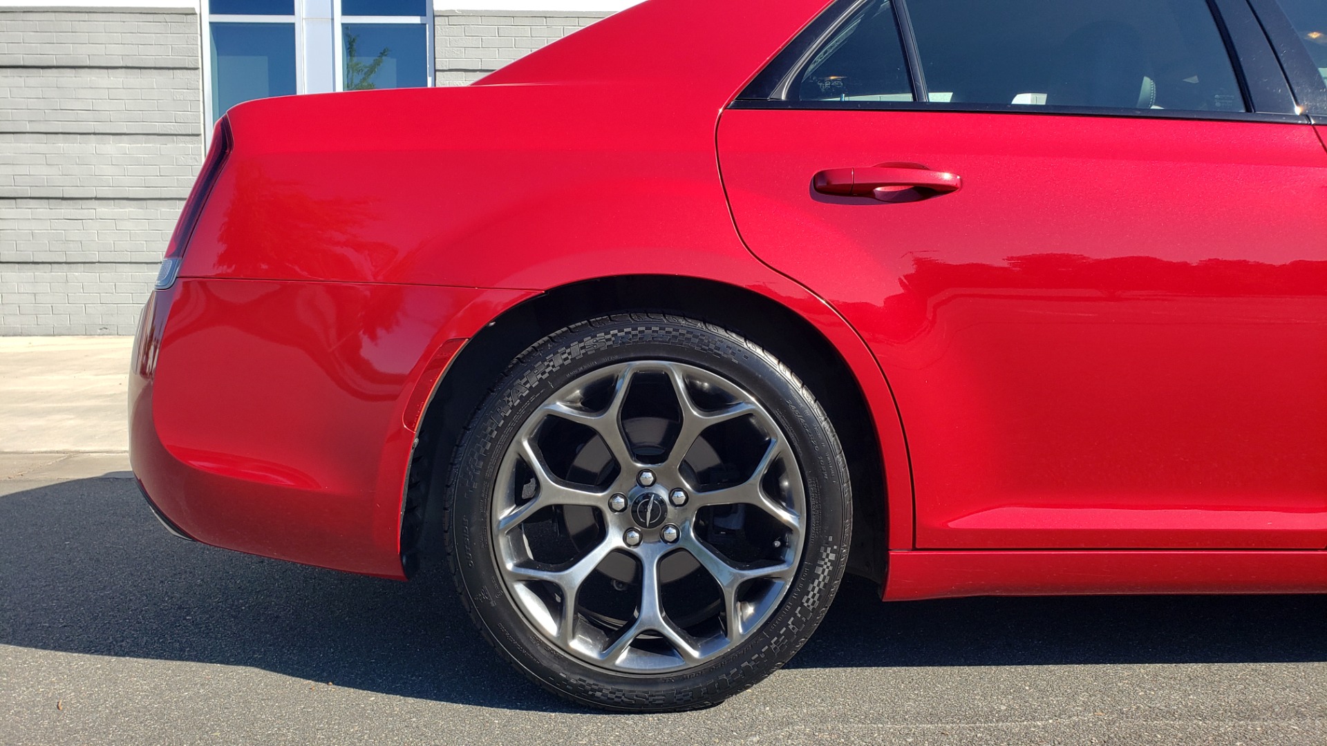Used 2015 Chrysler 300 S / 3.6L V6 / 8-SPD AUTO / NAV / BEATS AUDIO / HTS STS / REARVIE for sale Sold at Formula Imports in Charlotte NC 28227 83