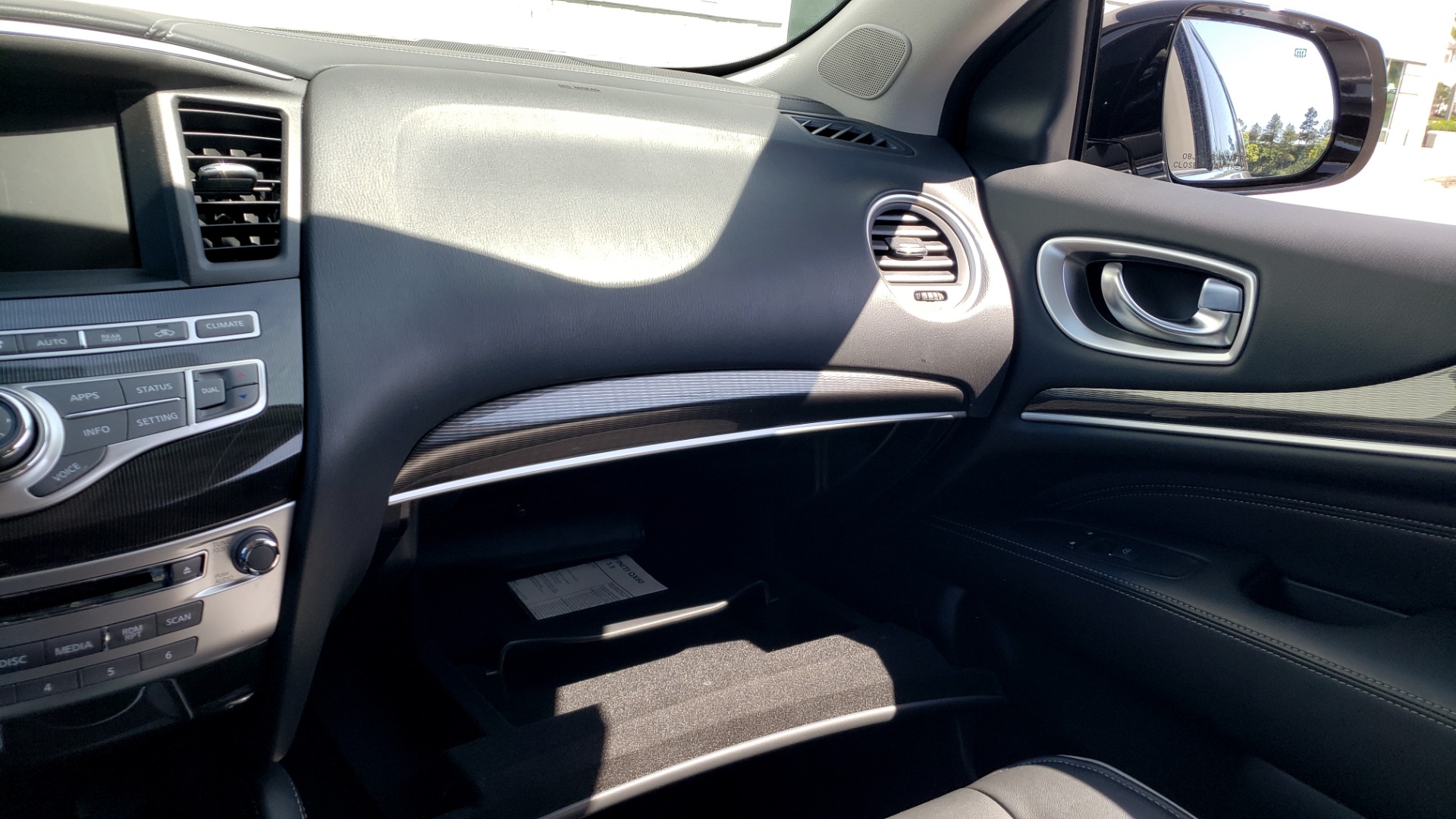 Used 2018 INFINITI QX60 3.5L V6 / FWD / CVT TRANS / NAV / SUNROOF / 3-ROWS / REARVIEW for sale Sold at Formula Imports in Charlotte NC 28227 57