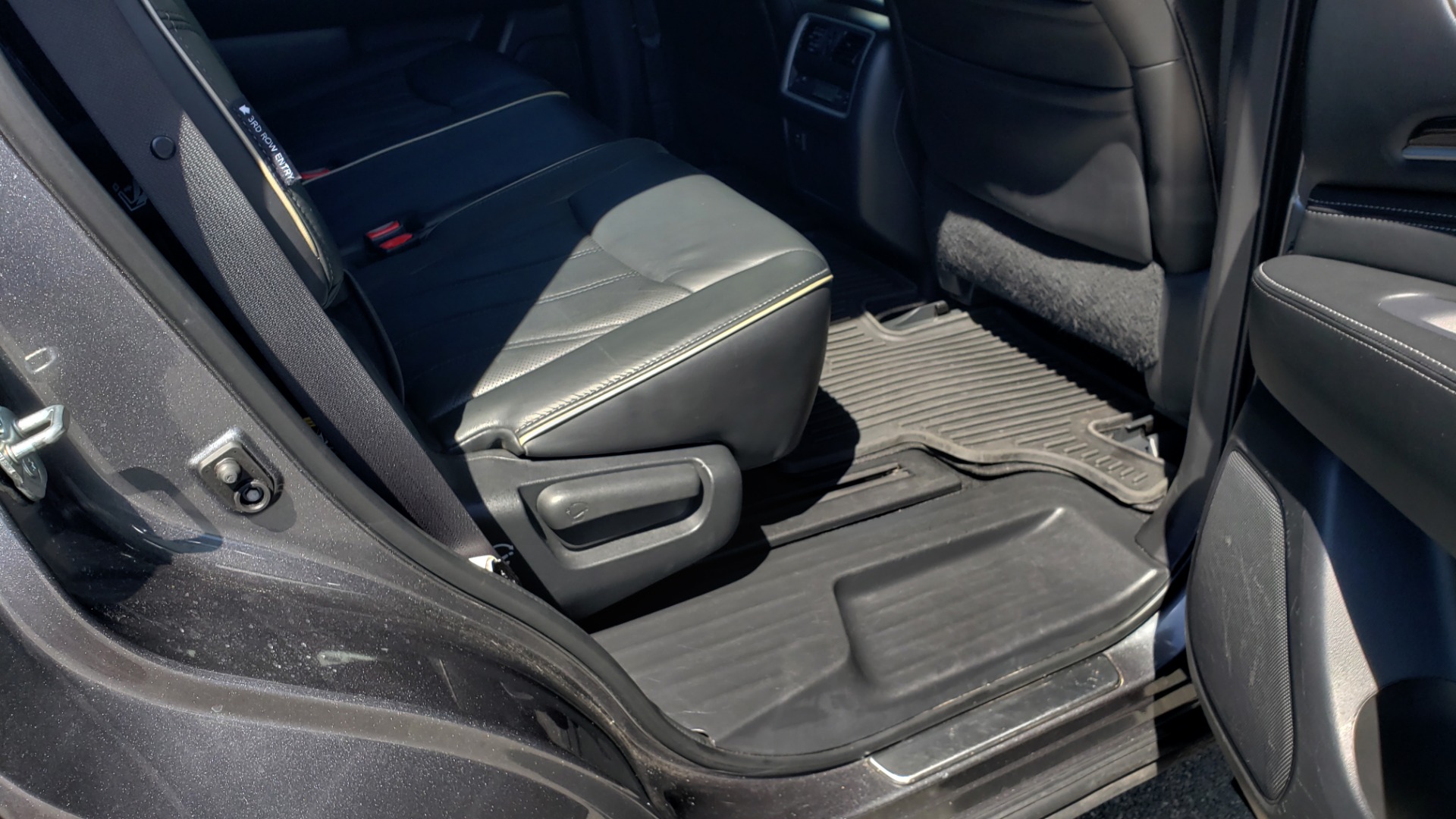 Used 2018 INFINITI QX60 3.5L V6 / FWD / CVT TRANS / NAV / SUNROOF / 3-ROWS / REARVIEW for sale Sold at Formula Imports in Charlotte NC 28227 76