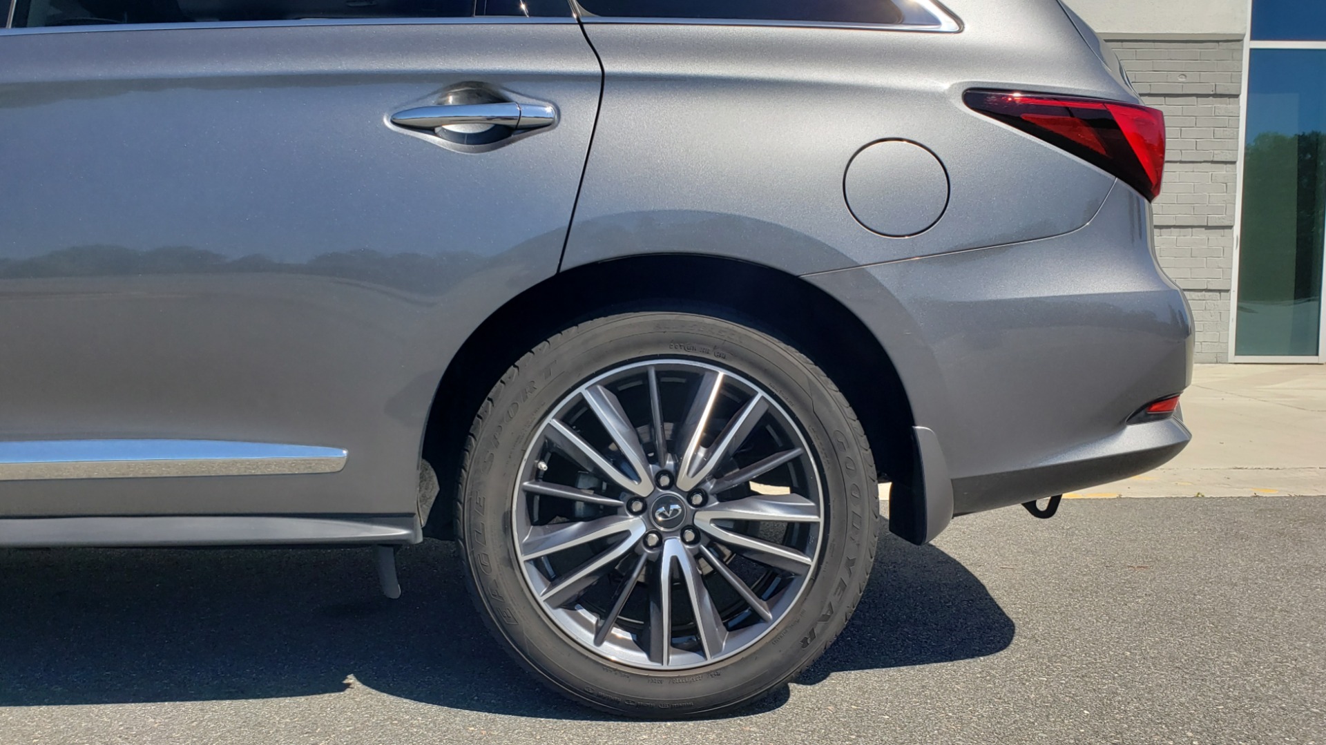 Used 2018 INFINITI QX60 3.5L V6 / FWD / CVT TRANS / NAV / SUNROOF / 3-ROWS / REARVIEW for sale Sold at Formula Imports in Charlotte NC 28227 84
