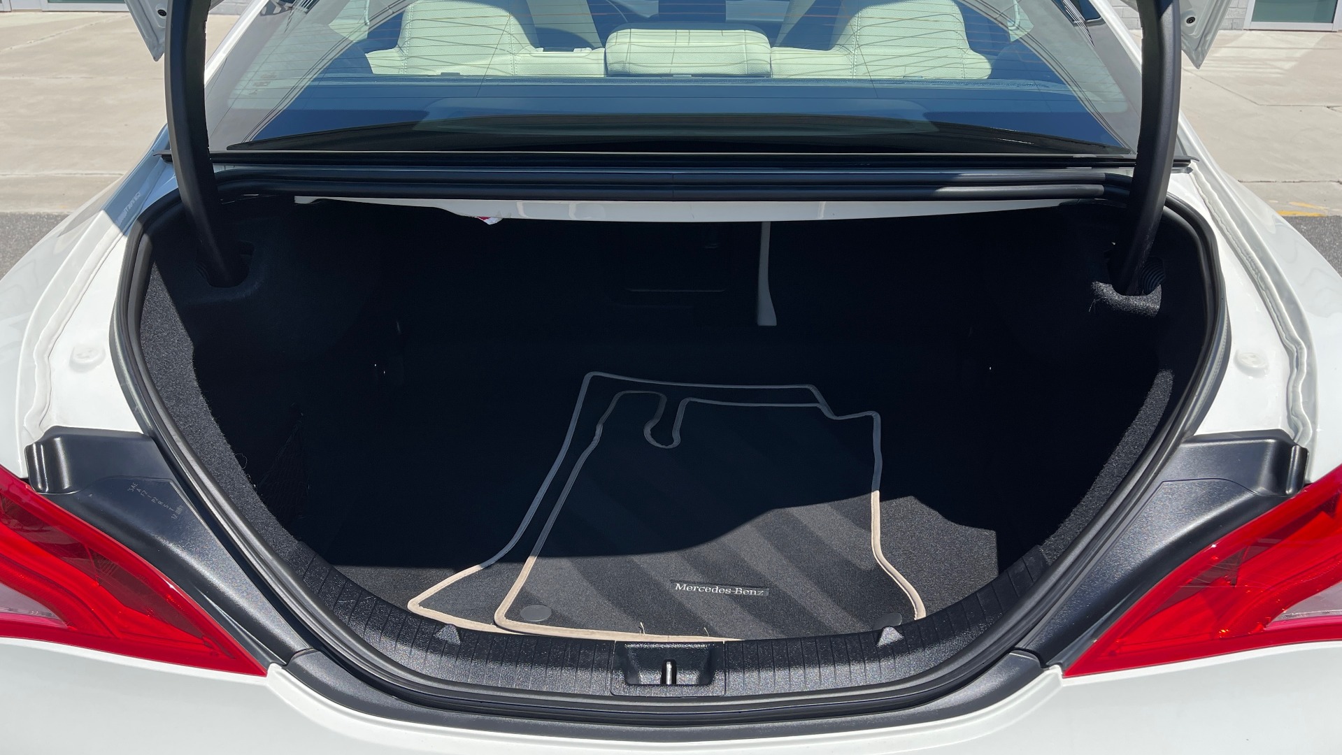 Used 2018 Mercedes-Benz CLA 250 PREMIUM / CONV PKG / APPLE / PANO-ROOF / REARVIEW for sale Sold at Formula Imports in Charlotte NC 28227 18
