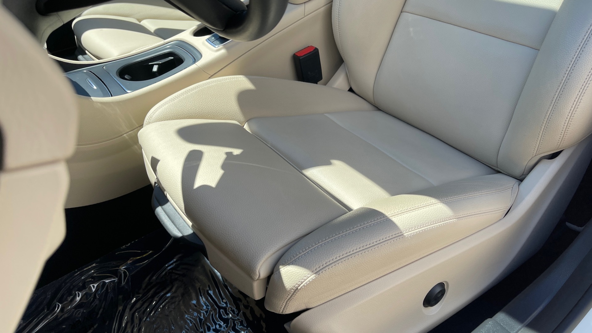 Used 2018 Mercedes-Benz CLA 250 PREMIUM / CONV PKG / APPLE / PANO-ROOF / REARVIEW for sale Sold at Formula Imports in Charlotte NC 28227 31