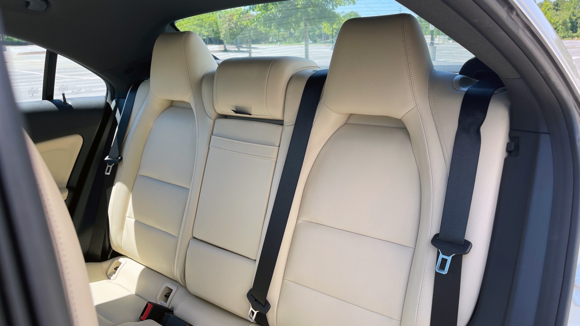 Used 2018 Mercedes-Benz CLA 250 PREMIUM / CONV PKG / APPLE / PANO-ROOF / REARVIEW for sale Sold at Formula Imports in Charlotte NC 28227 57