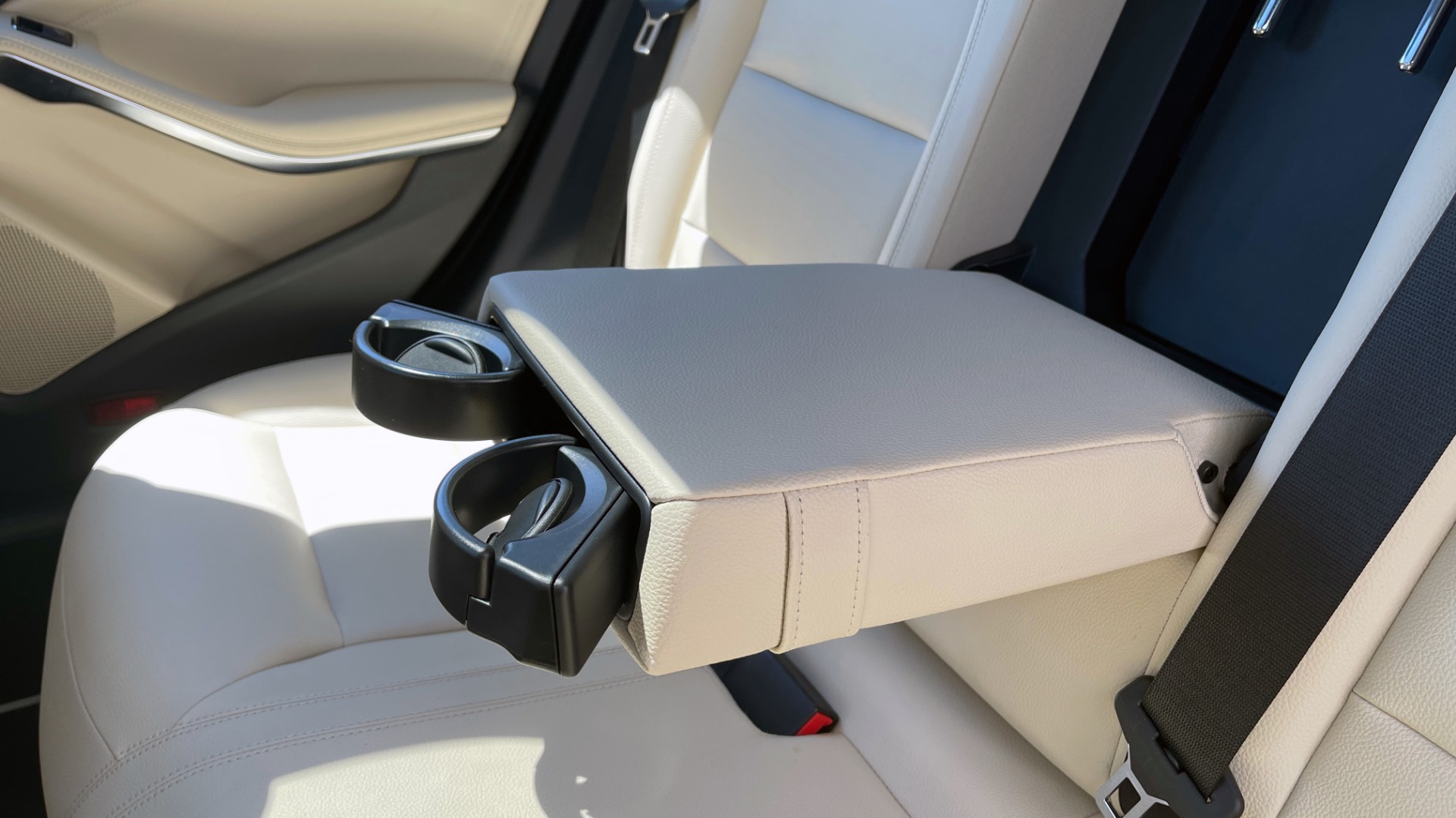 Used 2018 Mercedes-Benz CLA 250 PREMIUM / CONV PKG / APPLE / PANO-ROOF / REARVIEW for sale Sold at Formula Imports in Charlotte NC 28227 59