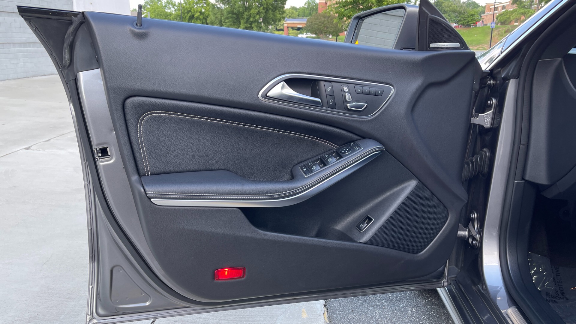 Used 2019 Mercedes-Benz CLA 250 4MATIC PREM & CONV PKG / APPLE / PANO-ROOF / H/K SND / REARVIEW for sale Sold at Formula Imports in Charlotte NC 28227 26