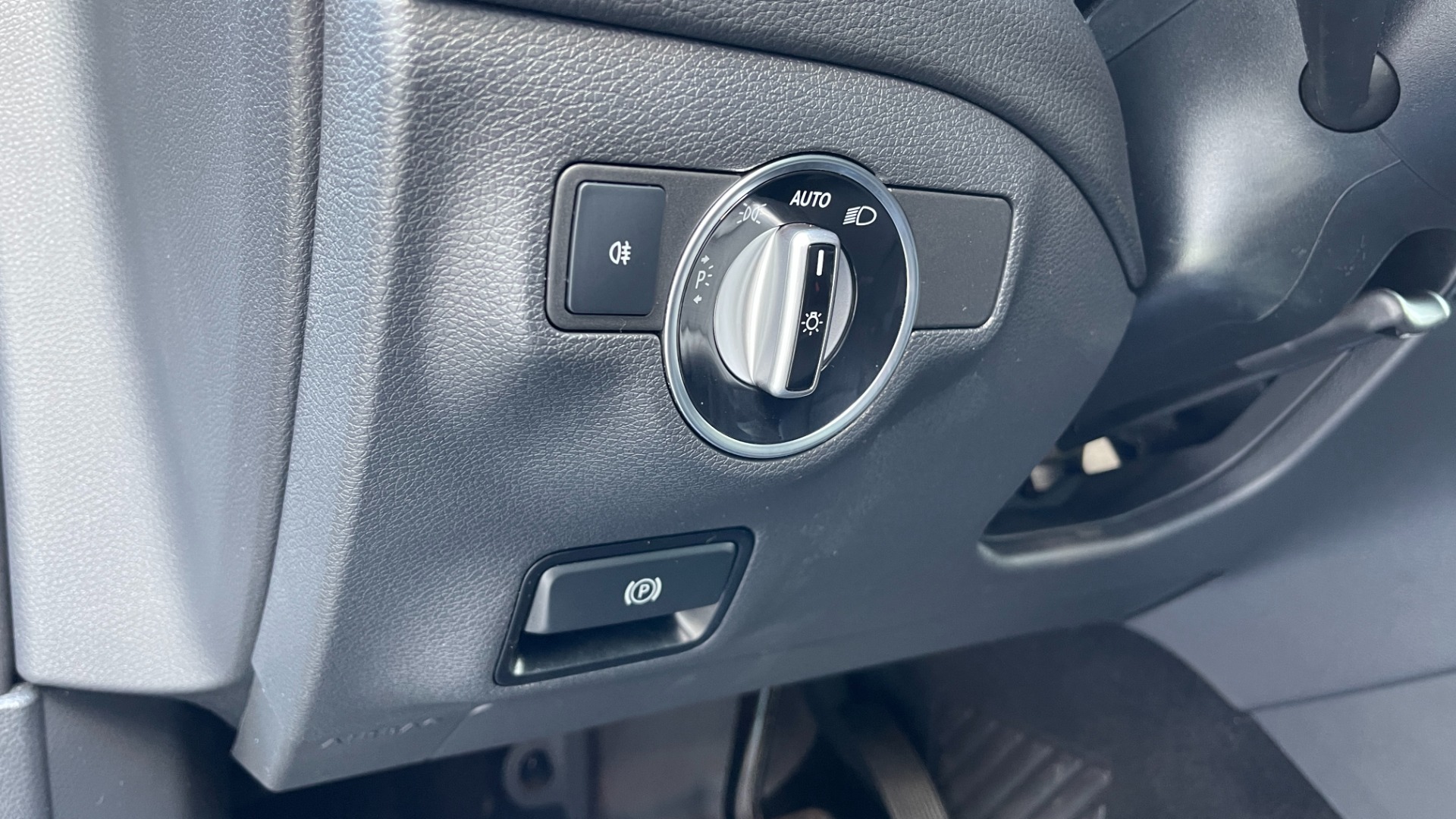 Used 2019 Mercedes-Benz CLA 250 4MATIC PREM & CONV PKG / APPLE / PANO-ROOF / H/K SND / REARVIEW for sale Sold at Formula Imports in Charlotte NC 28227 28