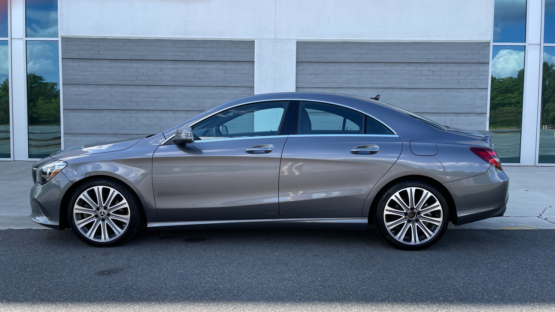Used 2019 Mercedes-Benz CLA 250 4MATIC PREM & CONV PKG / APPLE / PANO-ROOF / H/K SND / REARVIEW for sale Sold at Formula Imports in Charlotte NC 28227 3