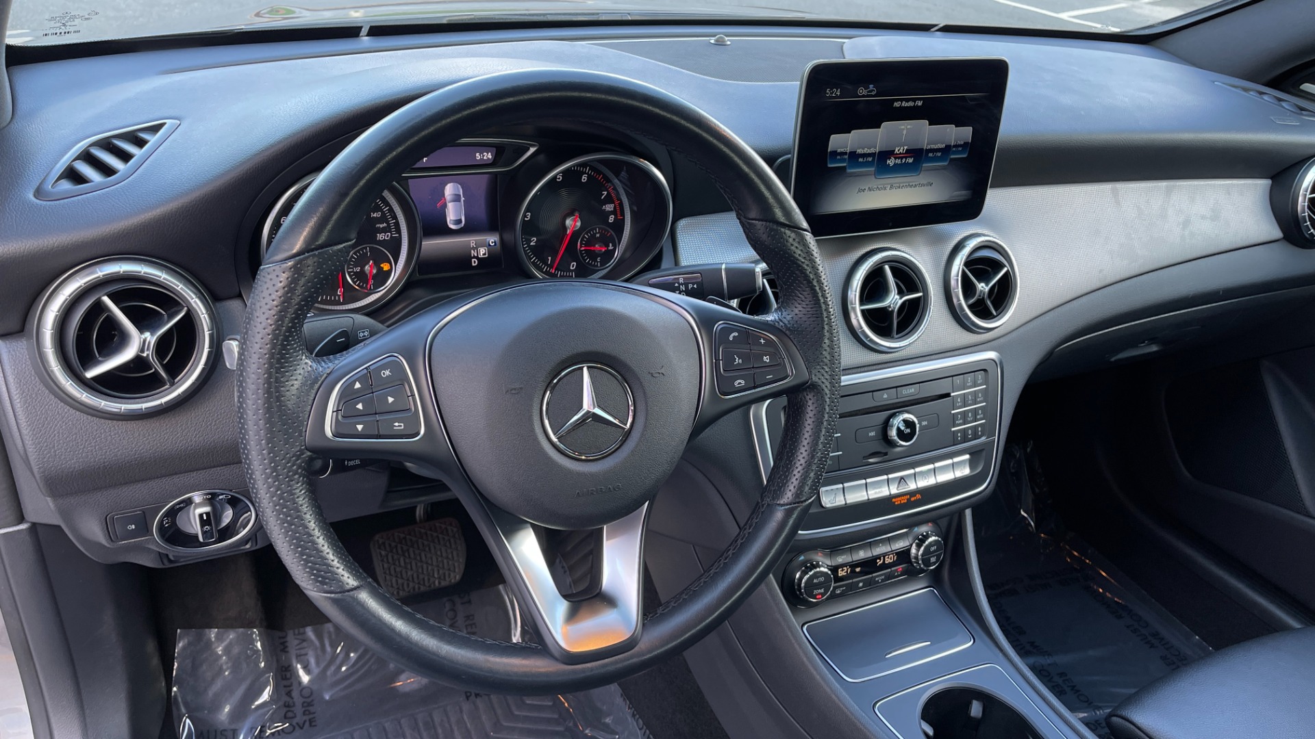 Used 2019 Mercedes-Benz CLA 250 4MATIC PREM & CONV PKG / APPLE / PANO-ROOF / H/K SND / REARVIEW for sale Sold at Formula Imports in Charlotte NC 28227 33