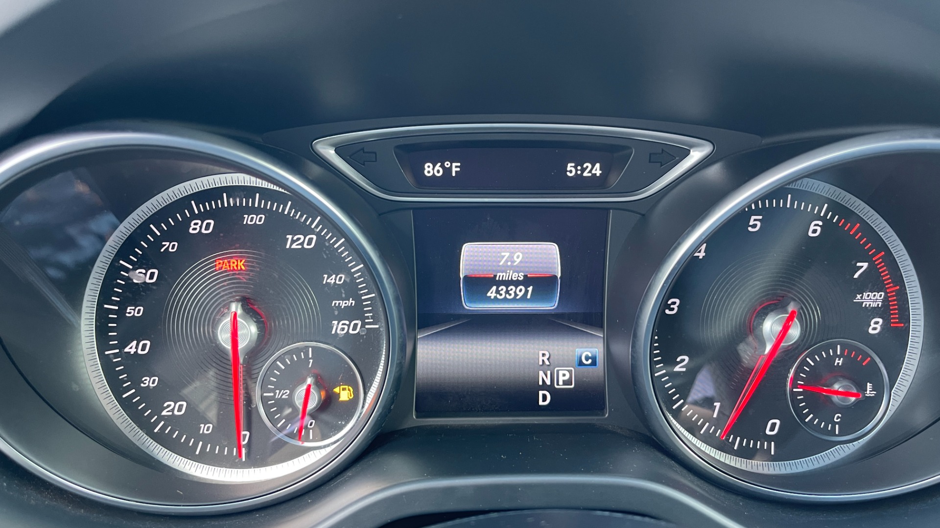 Used 2019 Mercedes-Benz CLA 250 4MATIC PREM & CONV PKG / APPLE / PANO-ROOF / H/K SND / REARVIEW for sale Sold at Formula Imports in Charlotte NC 28227 38